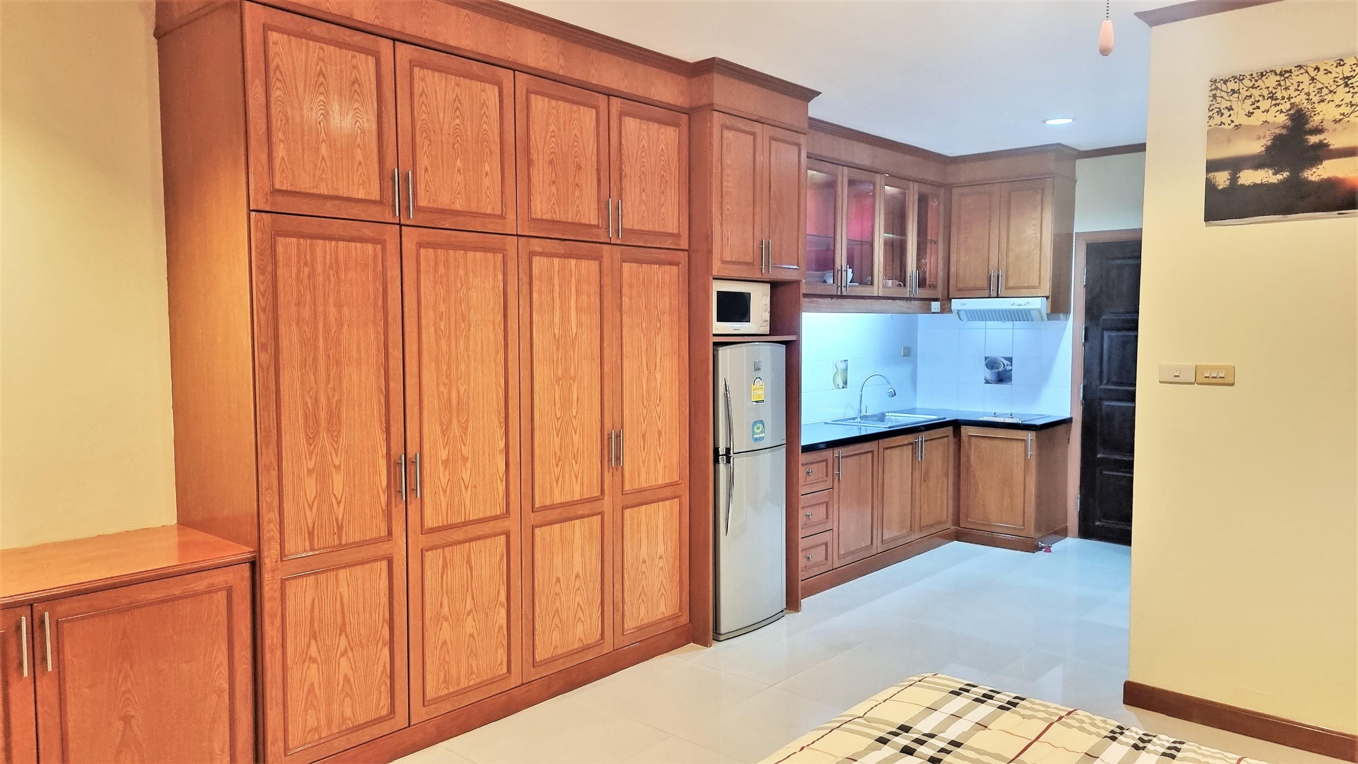 View Talay 6/F24 LARGE STUDIO · 1 BATH · 48 SQ M · 1 LARGE BALCONY · FANTASTIC SEA VIEW 2