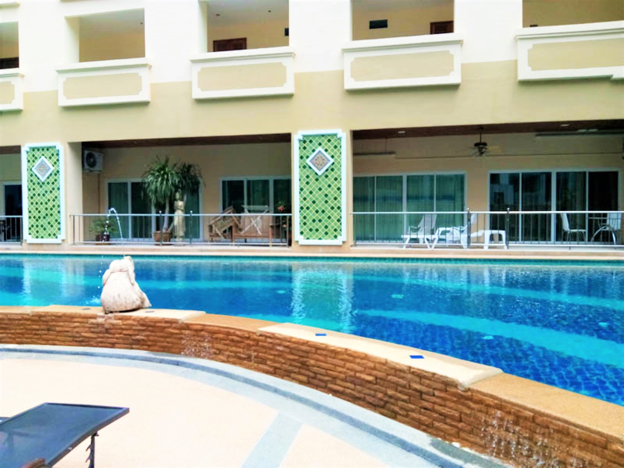 The Residence/F7 LARGE STUDIO · 1 BATH · 52 SQ M · BALCONY 33