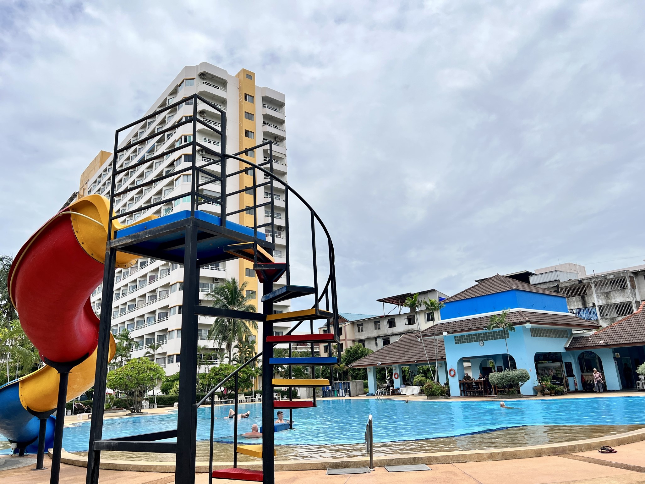 View Talay 1//F2 LARGE STUDIO · 1 BATH · 37 SQ M · 1 BALCONY 15