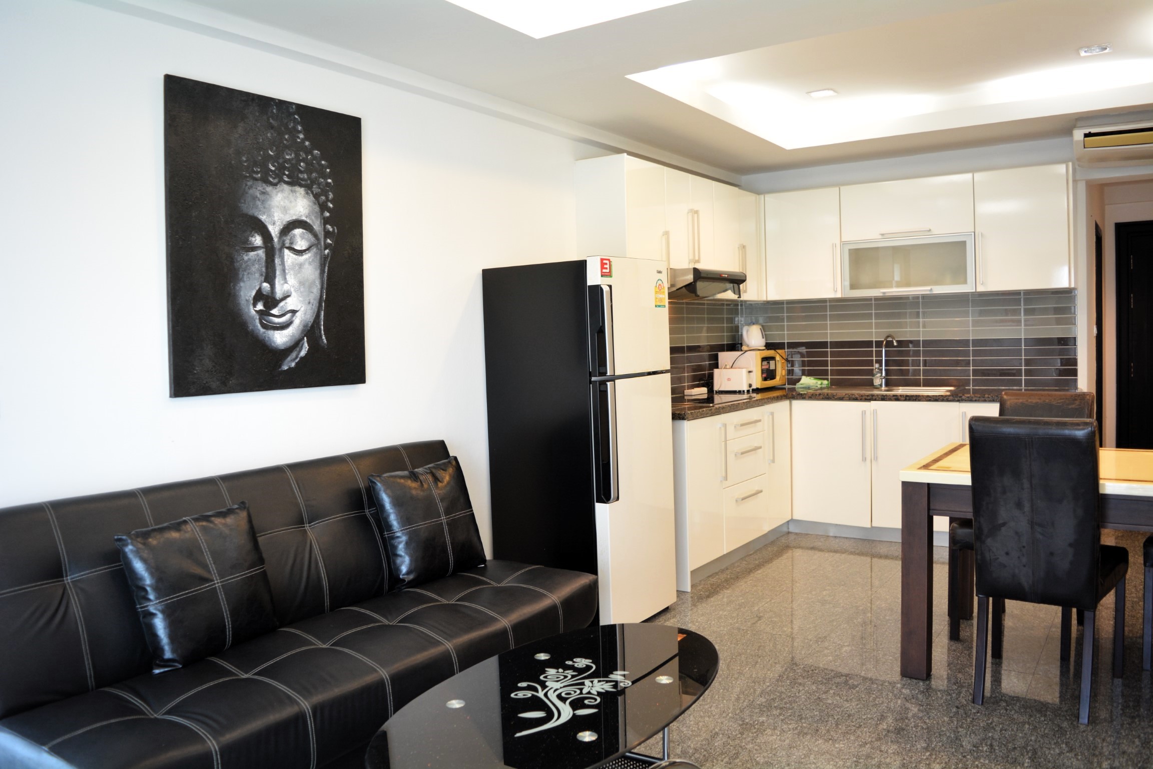 Jomtien Beach Condominium/S1/F6 1 BED · 2 BATH · 68 SQ M · 2 BALCONIES · SEA VIEW · JACUZZI BATH 6