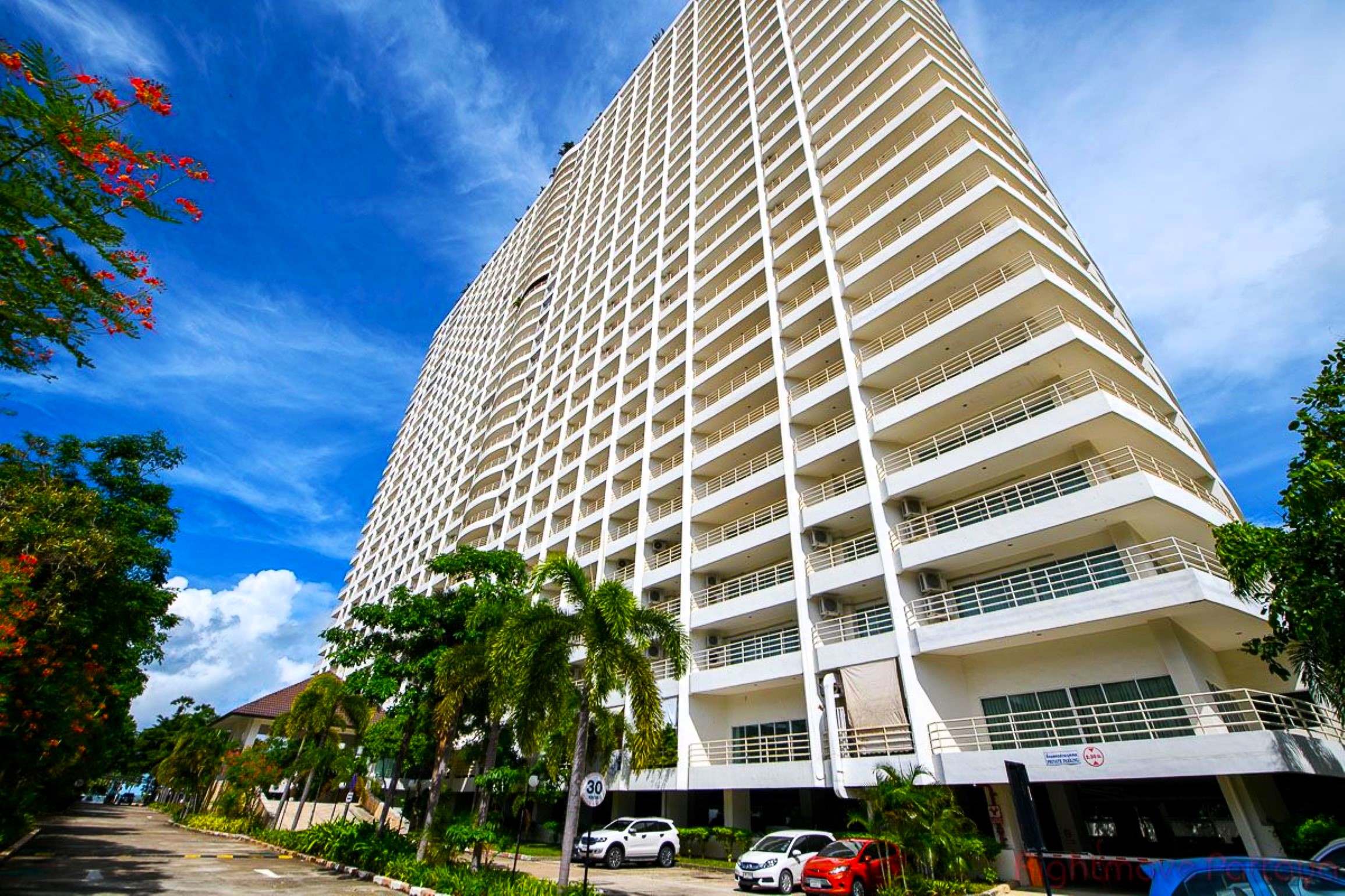 View Talay 8/F8 LARGE LUXURY STUDIO · 1 BATH · 48 SQ M · 1 BALCONY · FANTASTIC SEA VIEW 26