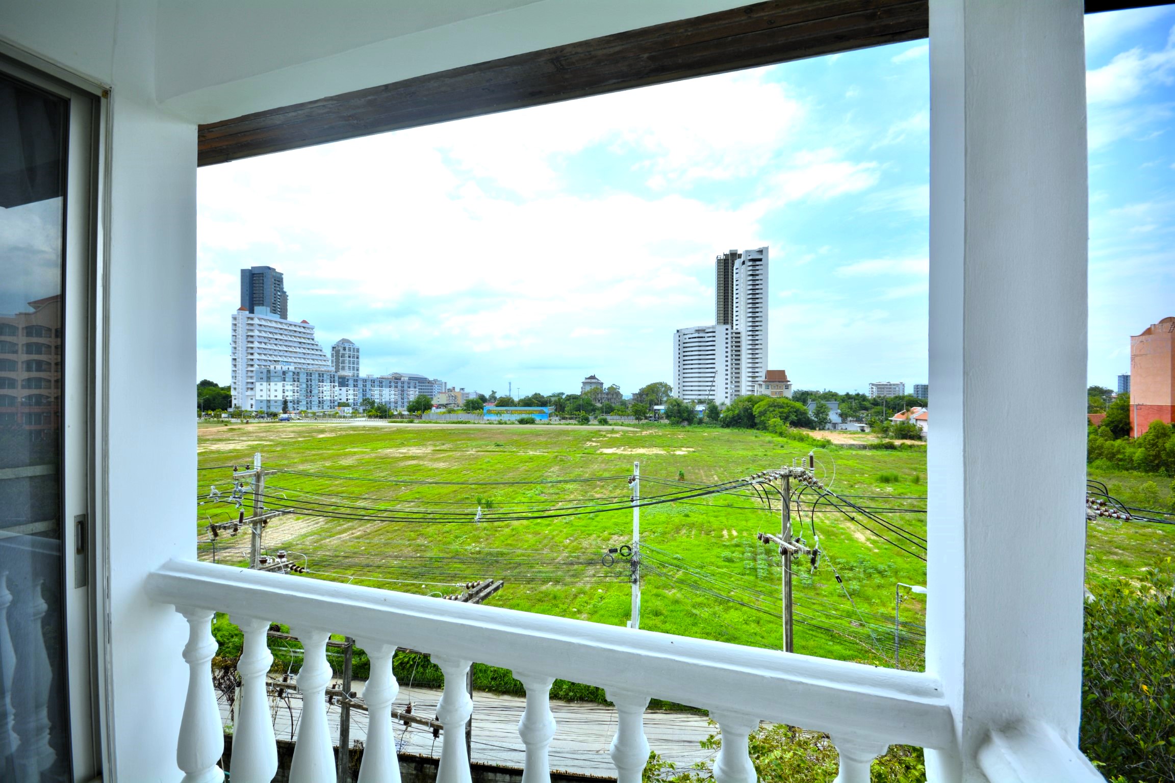 Baan Suan Lalana/TC/F4 1 BED · 1 BATH · 108 SQ M · 2 BALCONIES 25