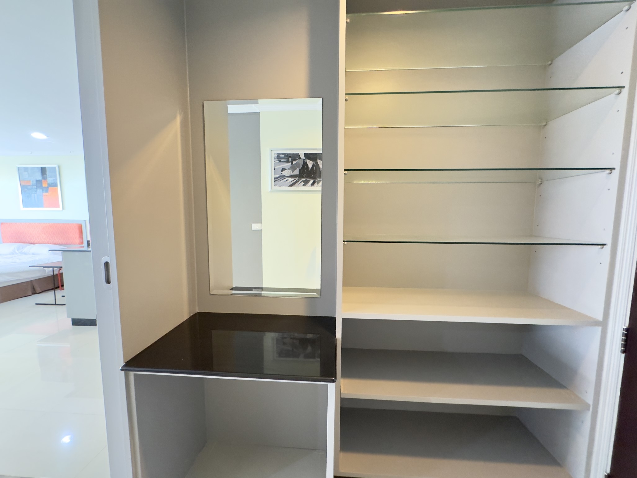 TW Platinum Suites/F3 STUDIO · 1 BATH · 50 SQ M · 1 BALCONY · POOL VIEW 7