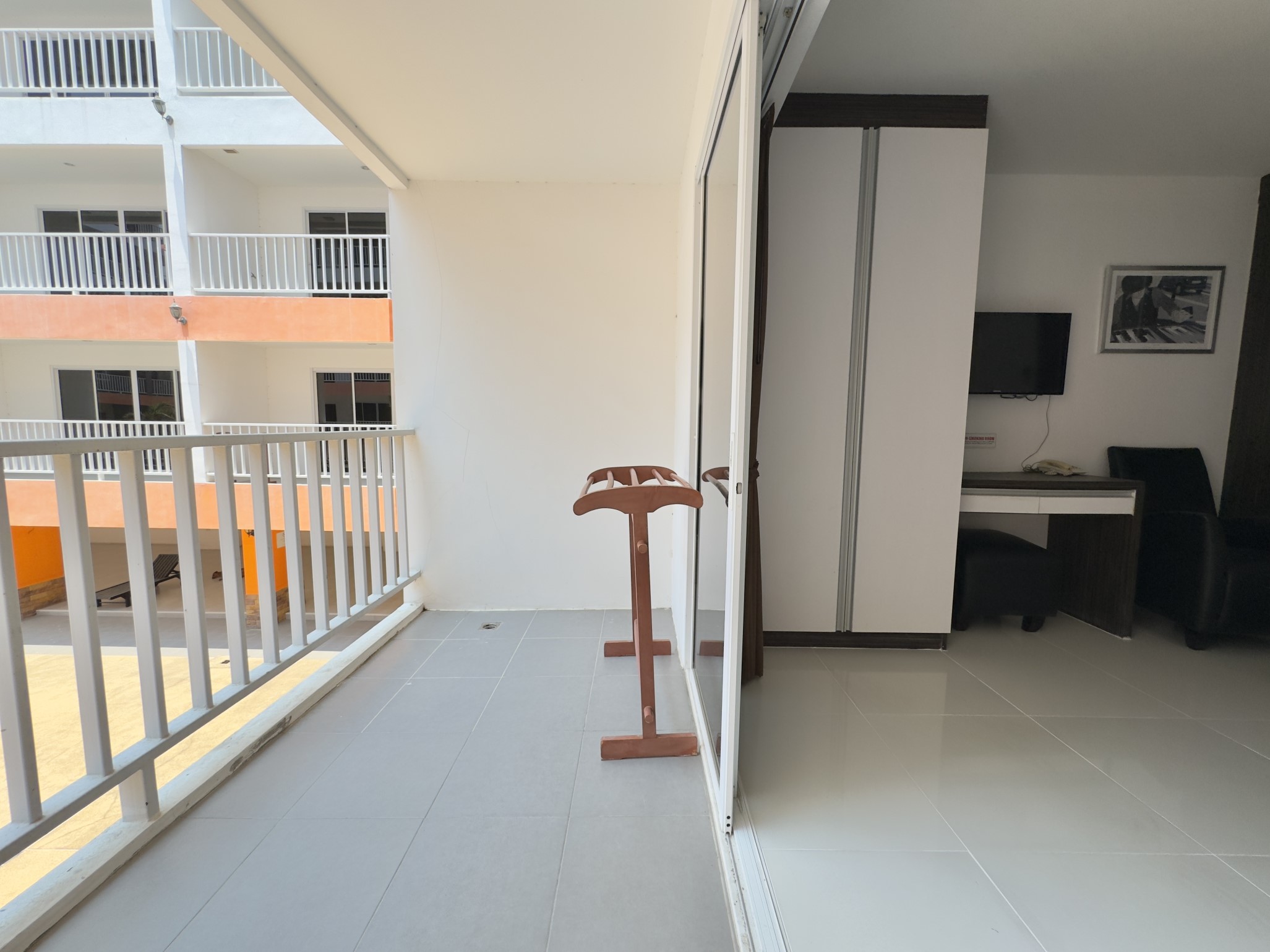 New Nordic VIP 4/F2 STUDIO · 1 BATH · 33 SQ M · 1 BALCONY · POOL VIEW 10