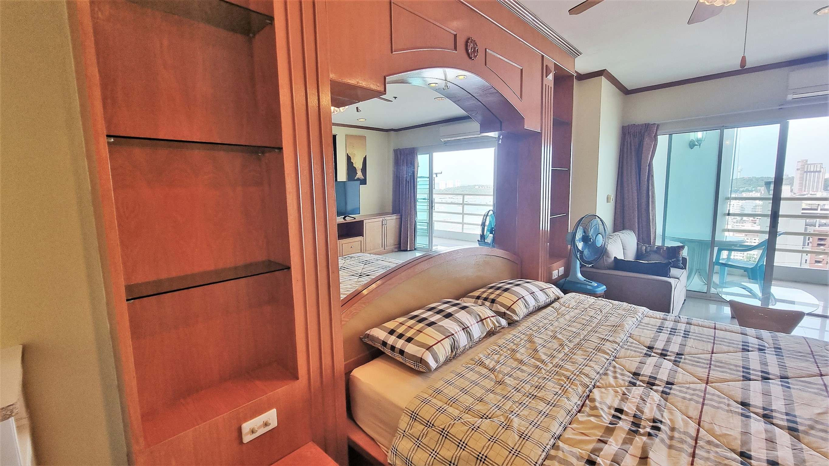 View Talay 6/F24 LARGE STUDIO · 1 BATH · 48 SQ M · 1 LARGE BALCONY · FANTASTIC SEA VIEW 13