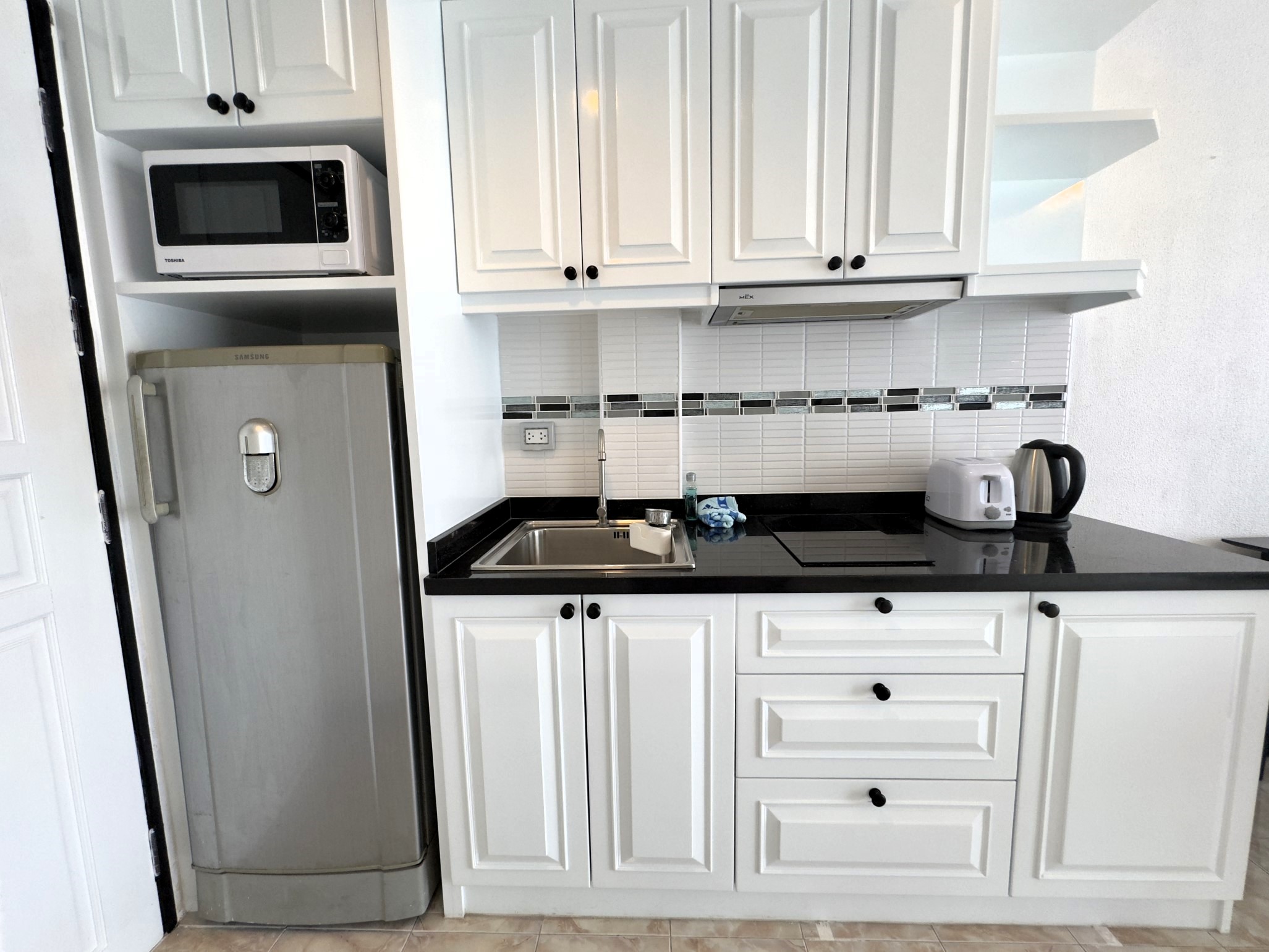 Majestic/F5 1 BED · 2 BATH · 57 SQ M · 1 BALCONY · POOL & GARDEN VIEW 3