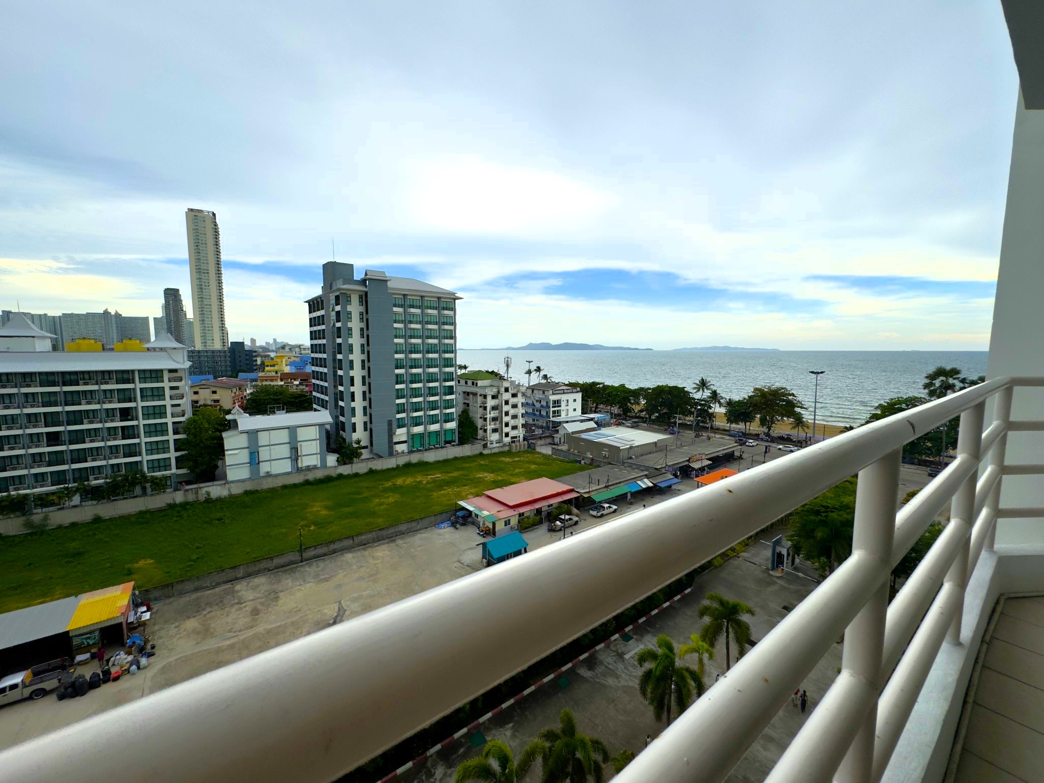View Talay 8/F8 LARGE STUDIO · 1 BATH · 48 SQ M · 1 BALCONY · FANTASTIC SEA VIEW 20
