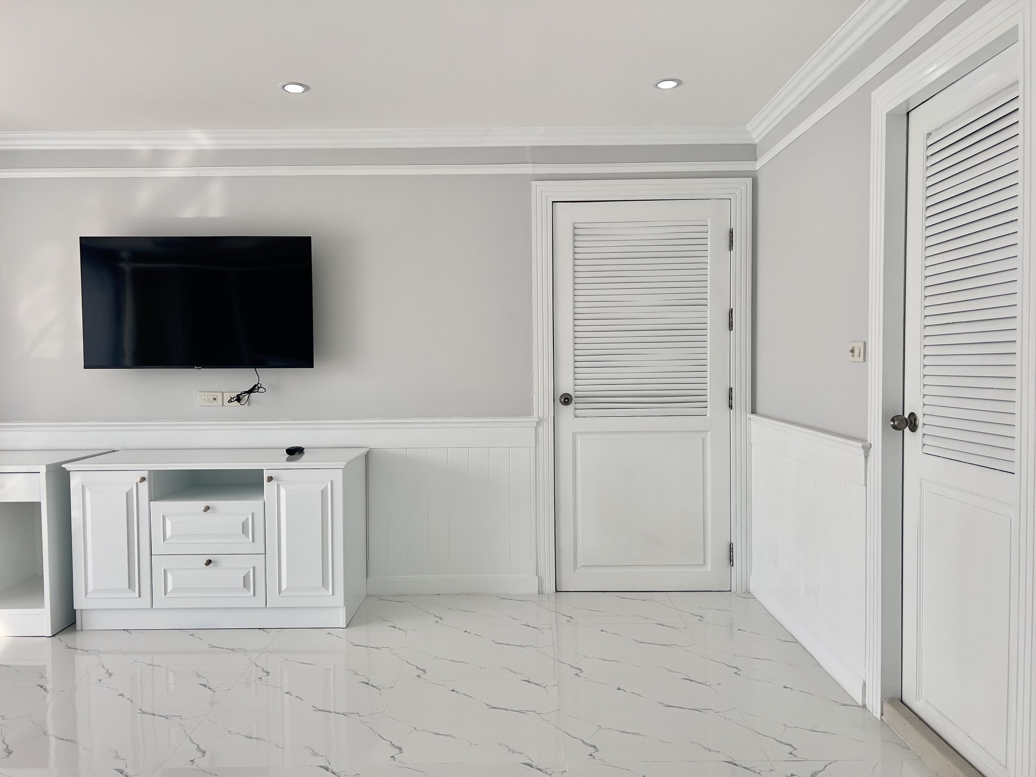 Peak Condo/F5 1 BED · 2 BATH · 105 SQ M · 1 BALCONY · CORNER CONDO · SEA VIEW 6