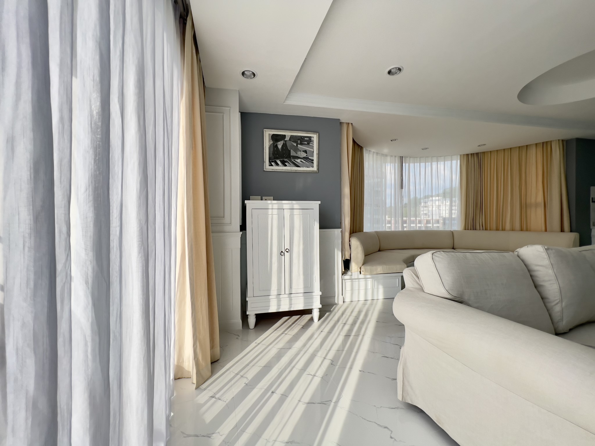 Peak Condo/F5 1 BED · 2 BATH · 105 SQ M · 1 BALCONY · CORNER CONDO · SEA VIEW 32