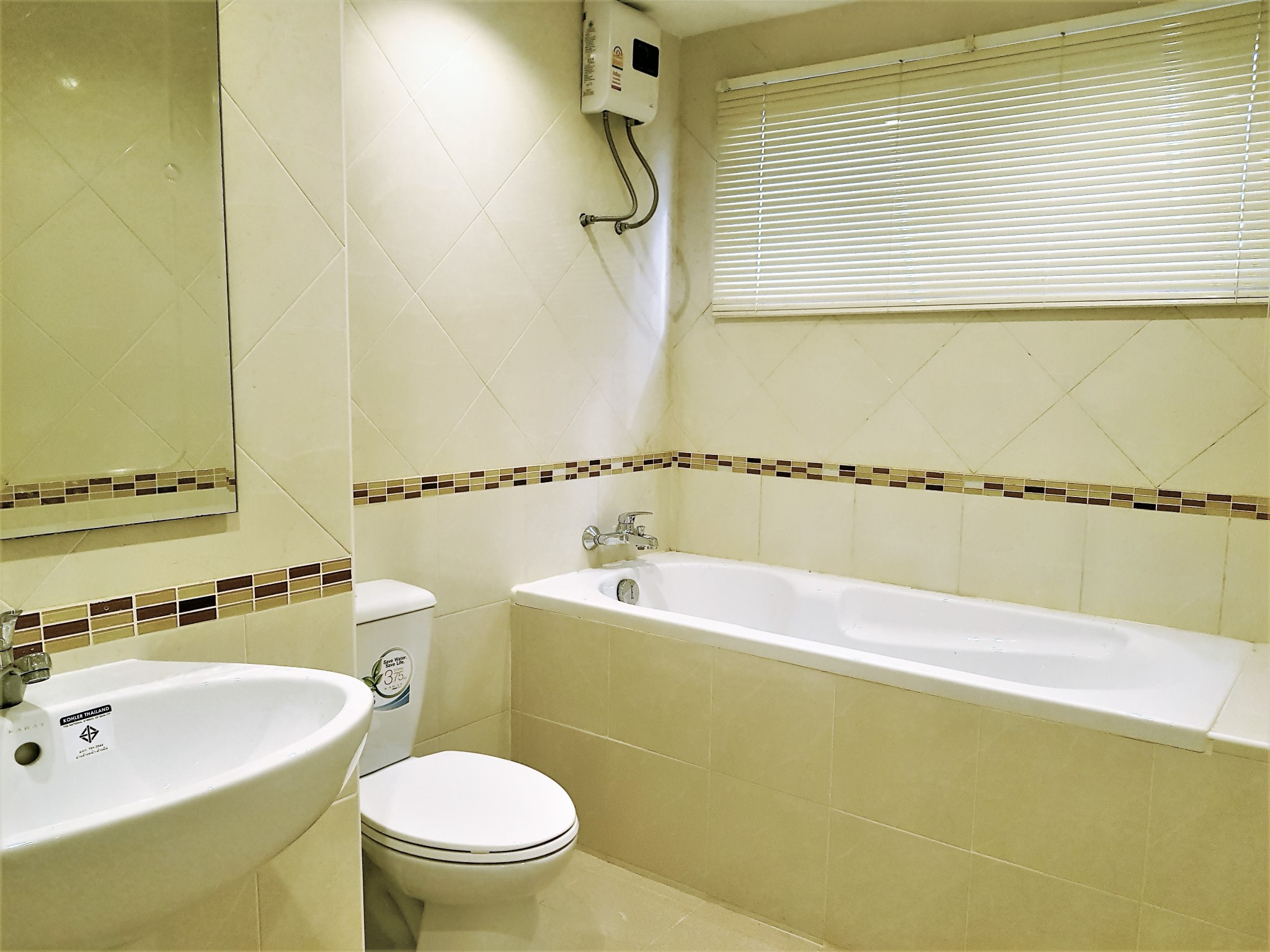 Rungfa/F10 2 BED · 3 BATH · 146 SQ M · LUXURY PENTHOUSE 26