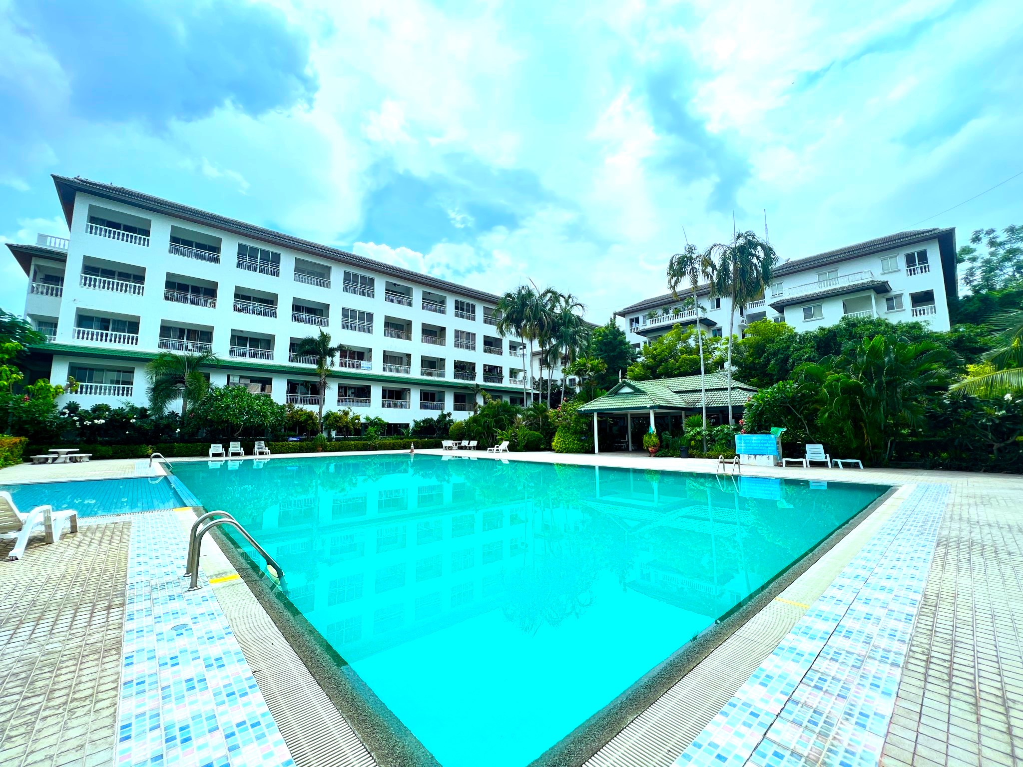 Baan Suan Lalana/TB/F3 1 BED · 1 BATH · 65 SQ M · 1 BALCONY · CORNER CONDO 23
