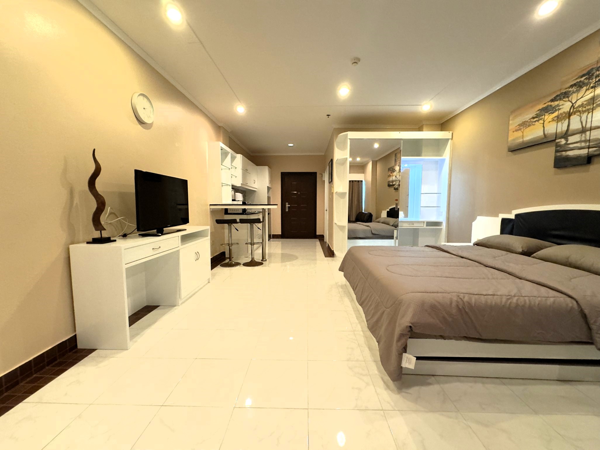 View Talay 8/F8 LARGE STUDIO · 1 BATH · 48 SQ M · 1 BALCONY · FANTASTIC SEA VIEW 10