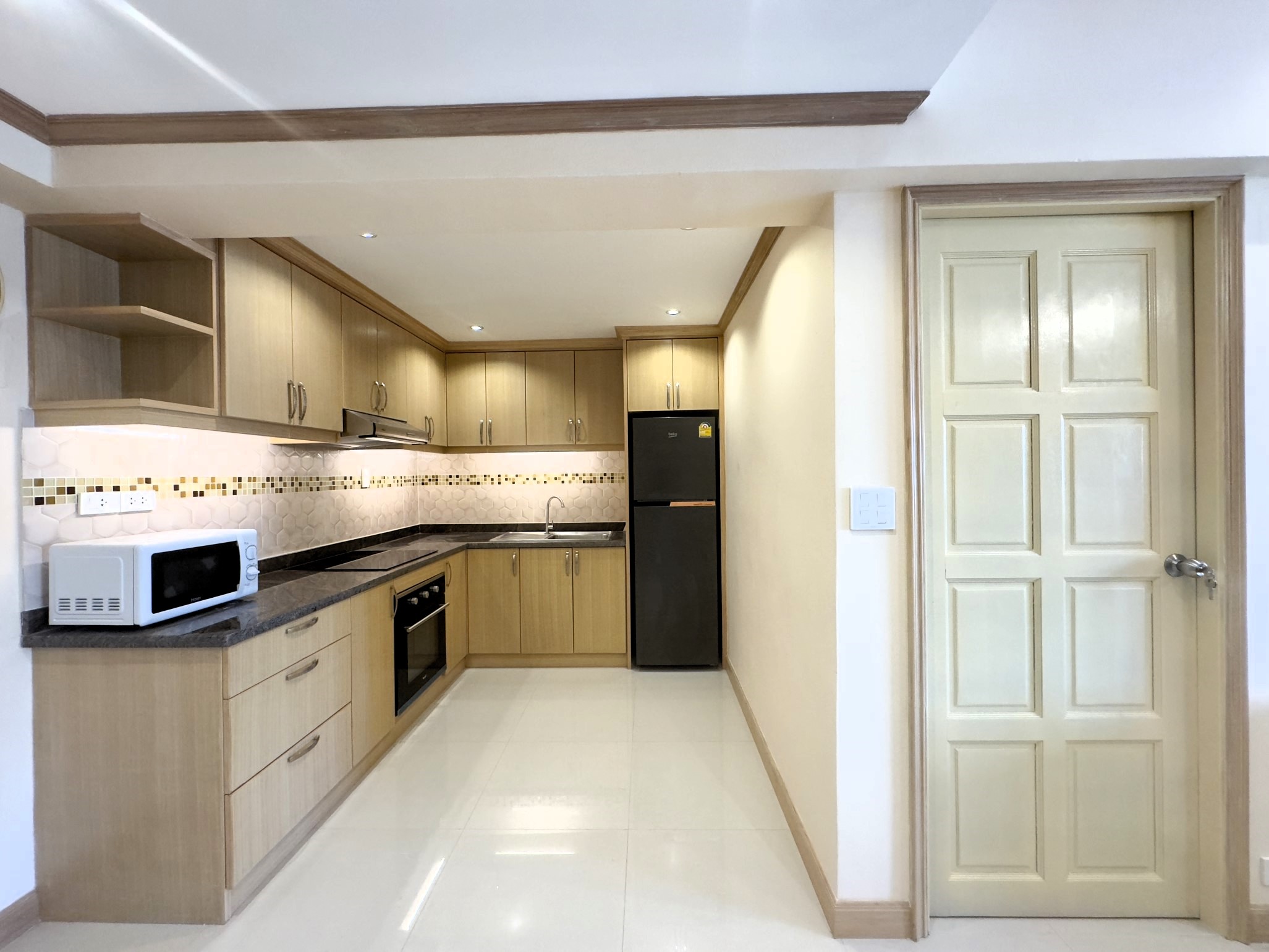 Keha/F5 1 BED · 2 BATH · 64 SQ M · 2 BALCONIES · CORNER APARTMENT 3
