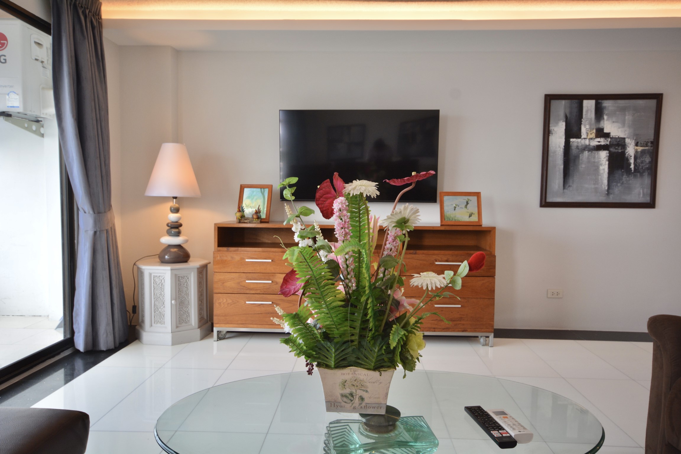 Angket/F17 1 BED · 2 BATH · 108 SQ M · 1 BALCONY · SEA & CITY VIEWS 5