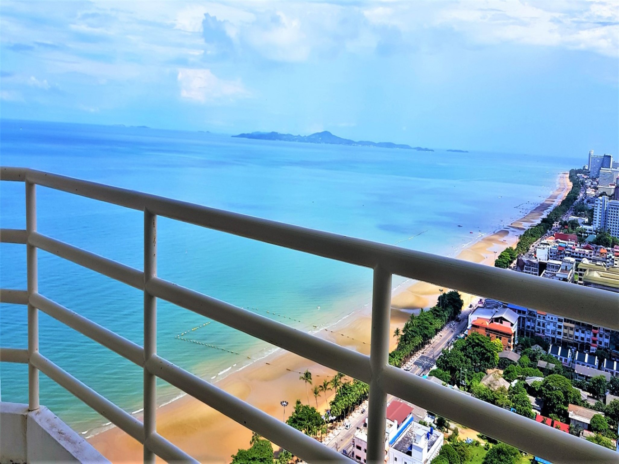 View Talay 8/F30 LARGE LUXURY STUDIO · 1 BATH · 48 SQ M · 1 BALCONY · FANTASTIC SEA VIEW 15