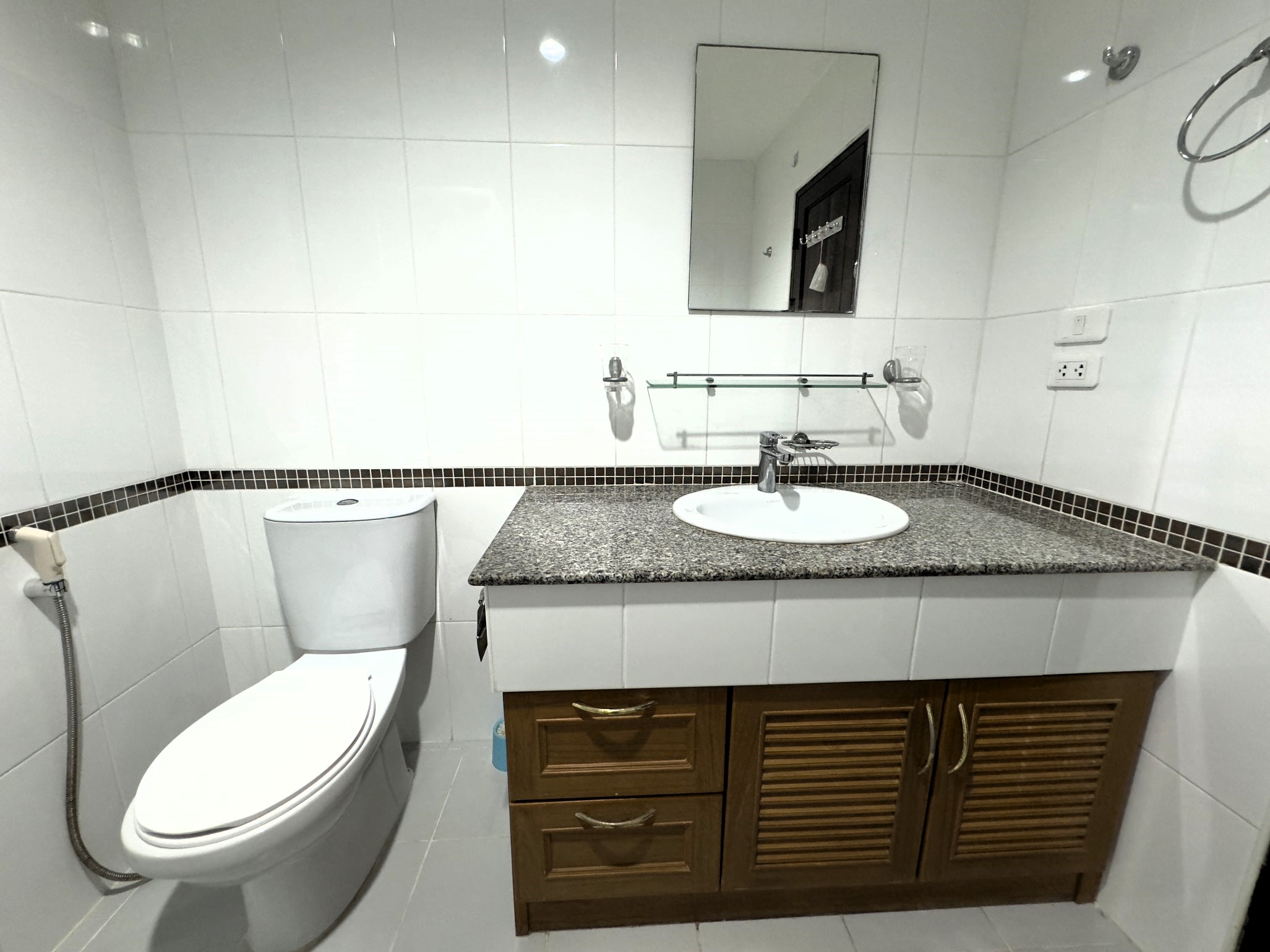 TW Platinum Suites/F3 1 BED · 1 BATH · 52 SQ M · 1 BALCONY · POOL VIEW 10