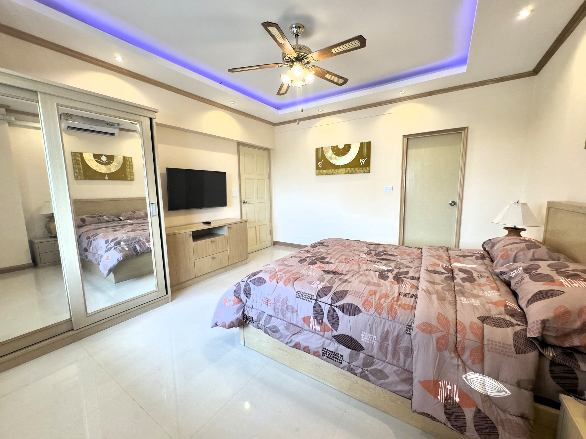 Keha/F5 1 BED · 2 BATH · 64 SQ M · 2 BALCONIES · CORNER APARTMENT 19