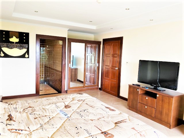 The Residence/F5 1 BED · 2 BATH · 81 SQ M · 1 BALCONY 18