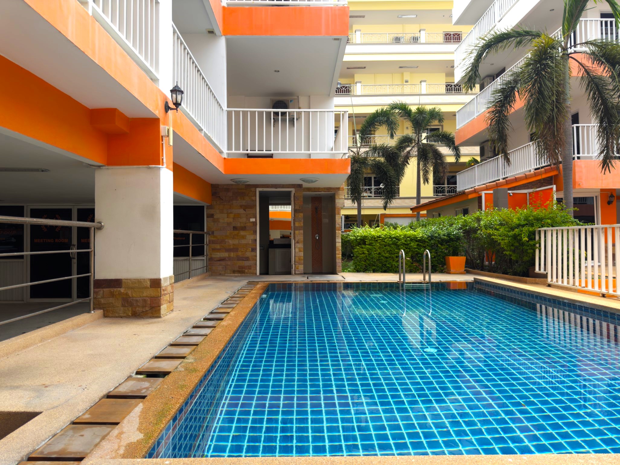 NORDIC Suites 3/F2 STUDIO · 1 BATH · 42 SQ M · 1 BALCONY · POOL VIEW 20