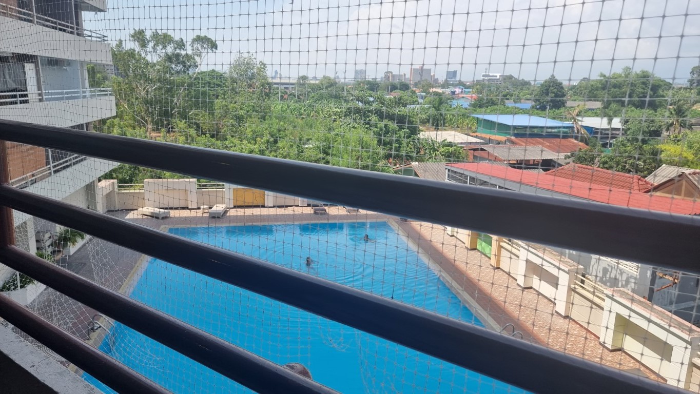 Angket/F3 STUDIO · 1 BATH · 37 SQM · 1 BALCONY · POOL VIEW 11