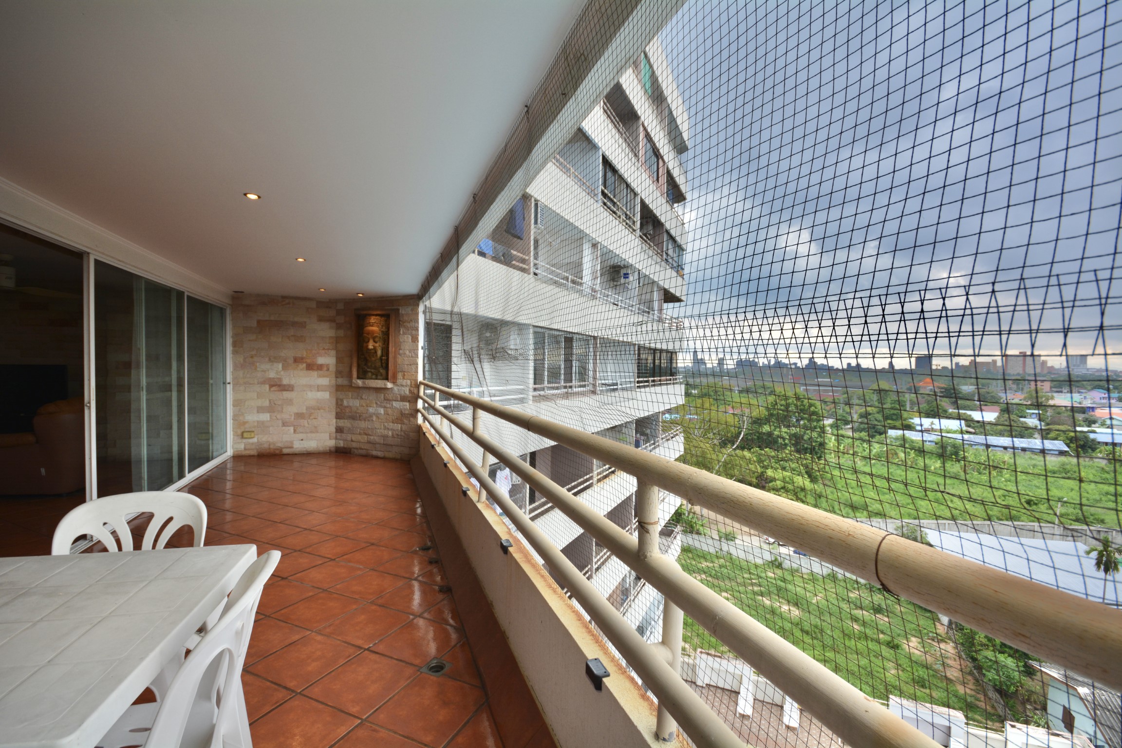 Angket/F7 1 BED · 2 BATH · 108 SQ M · 1 BALCONY · POOL VIEW 3