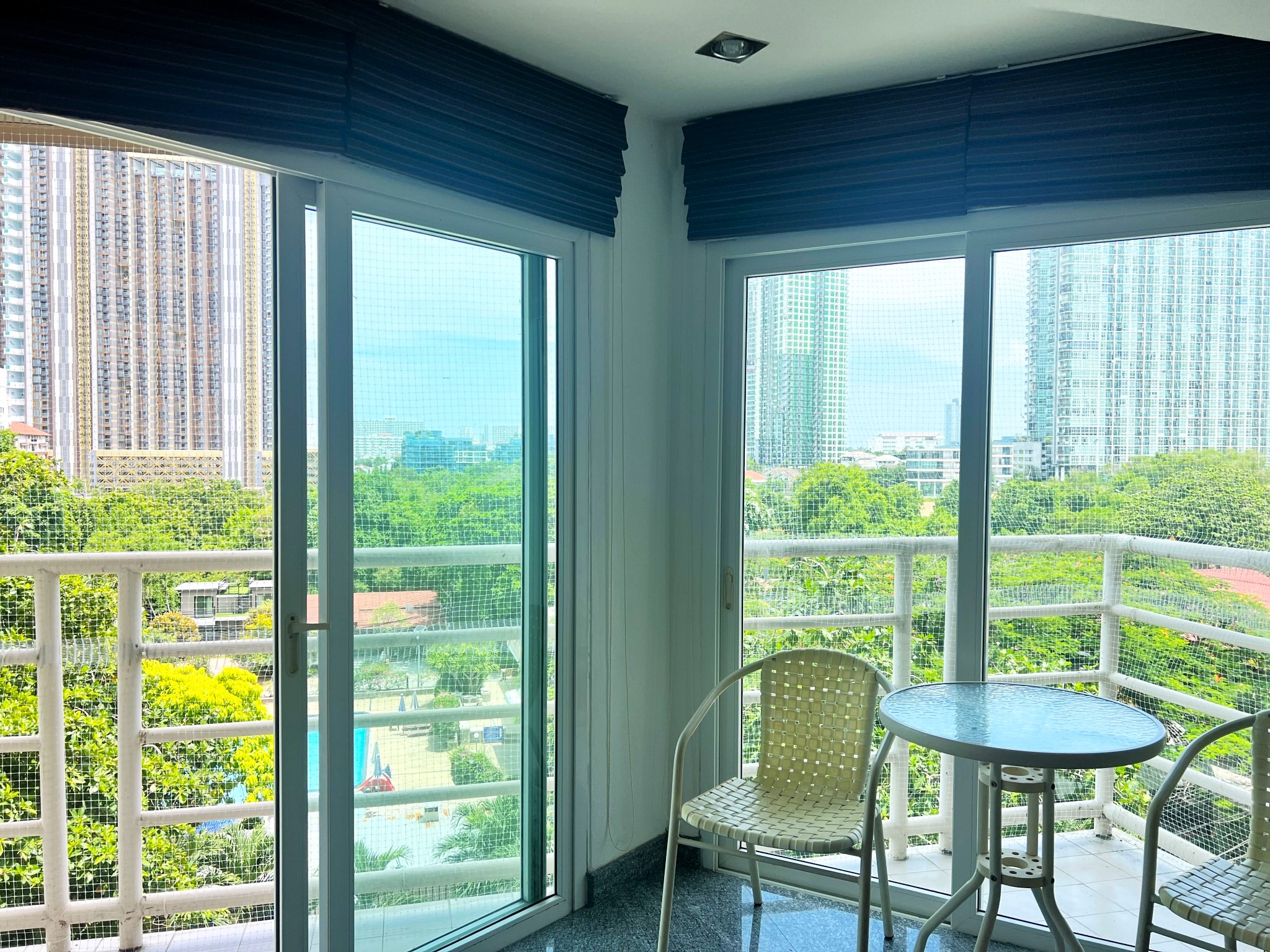 Jomtien Beach Condominium/S1/F6 1 BED · 2 BATH · 68 SQ M · 2 BALCONIES · SEA VIEW · JACUZZI BATH 19