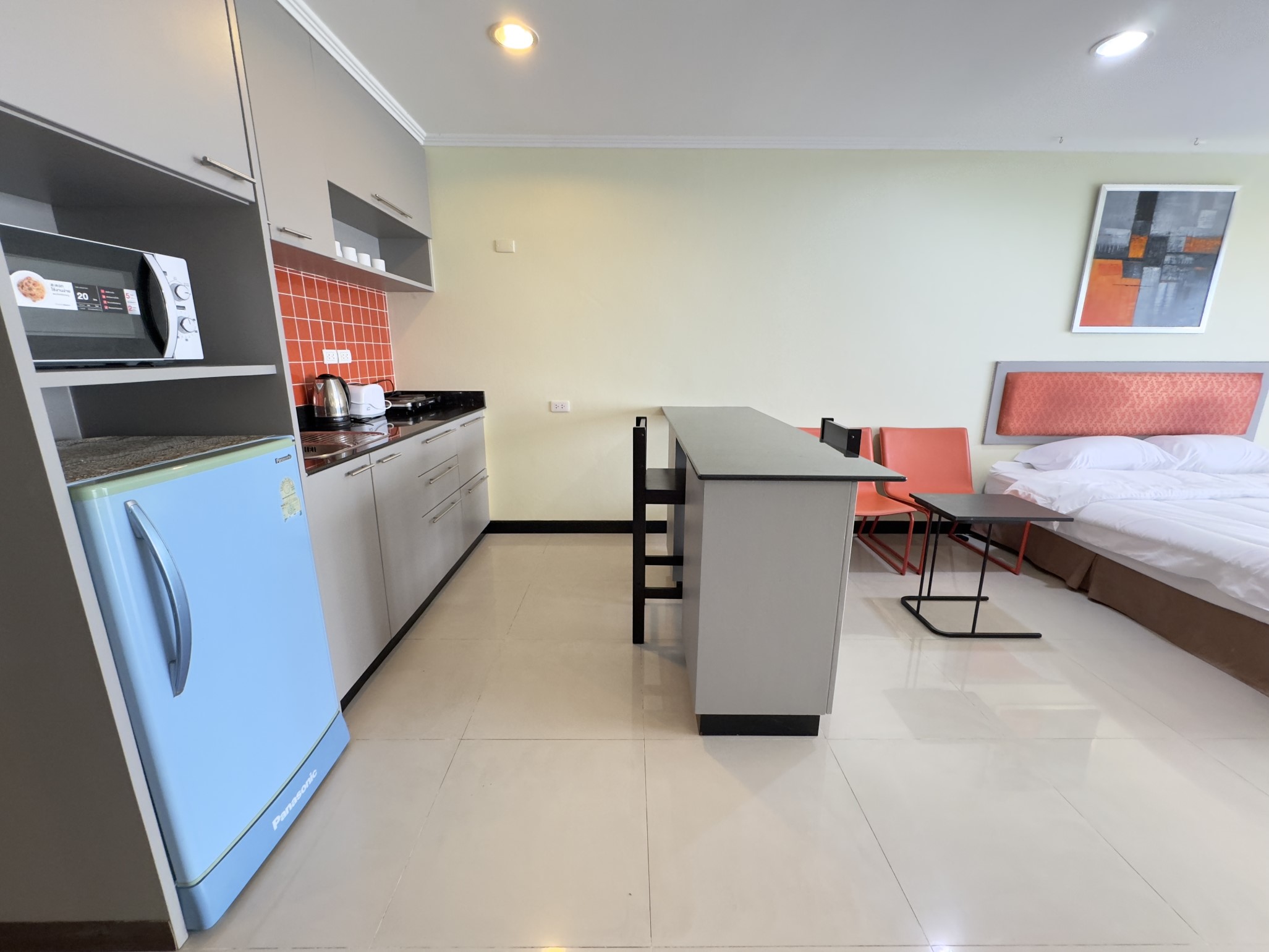 TW Platinum Suites/F3 STUDIO · 1 BATH · 50 SQ M · 1 BALCONY · POOL VIEW 3