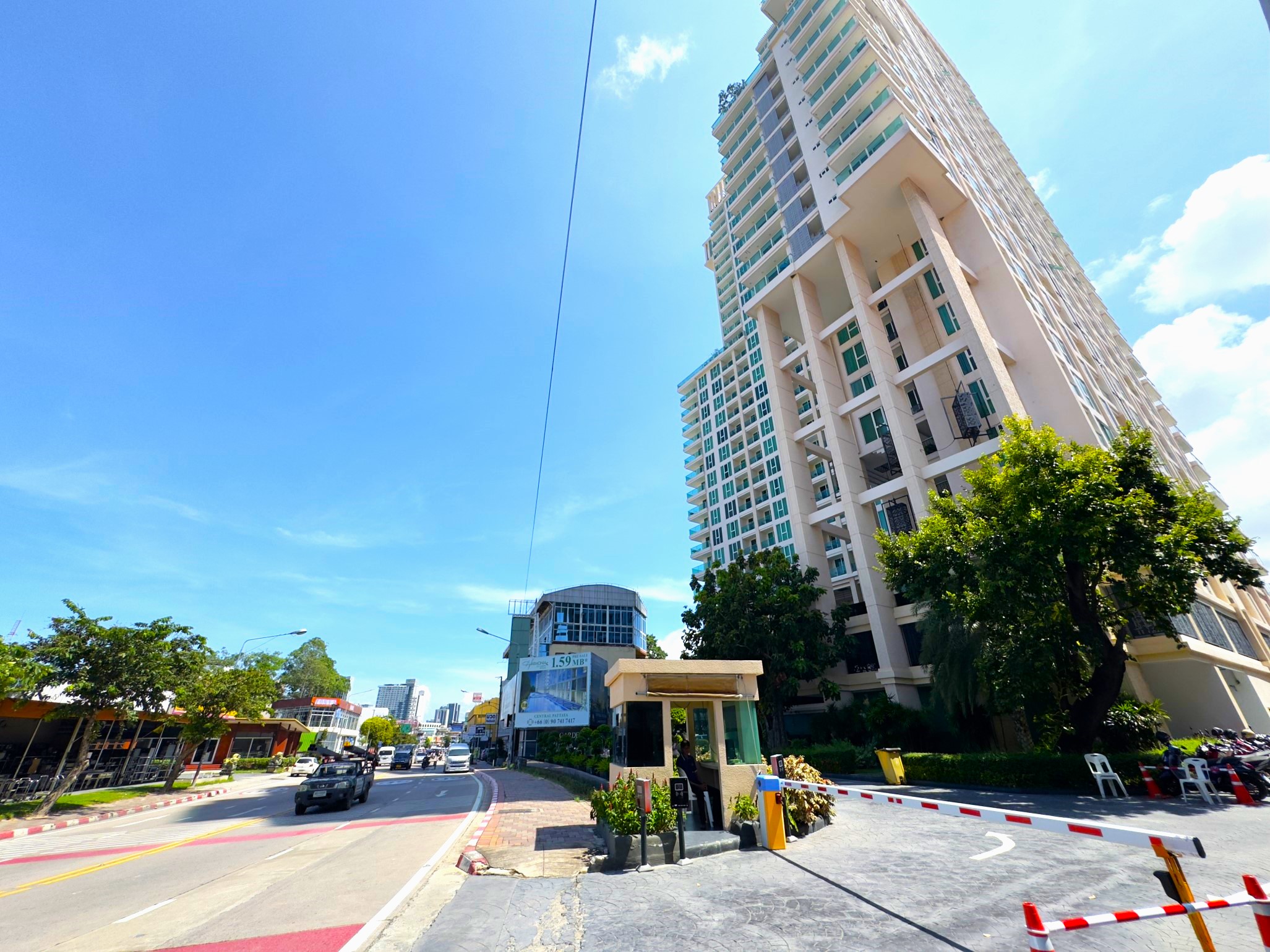 City Garden Tower/F19 1 BED · 1 BATH · 35 SQ M · SEA VIEW 26
