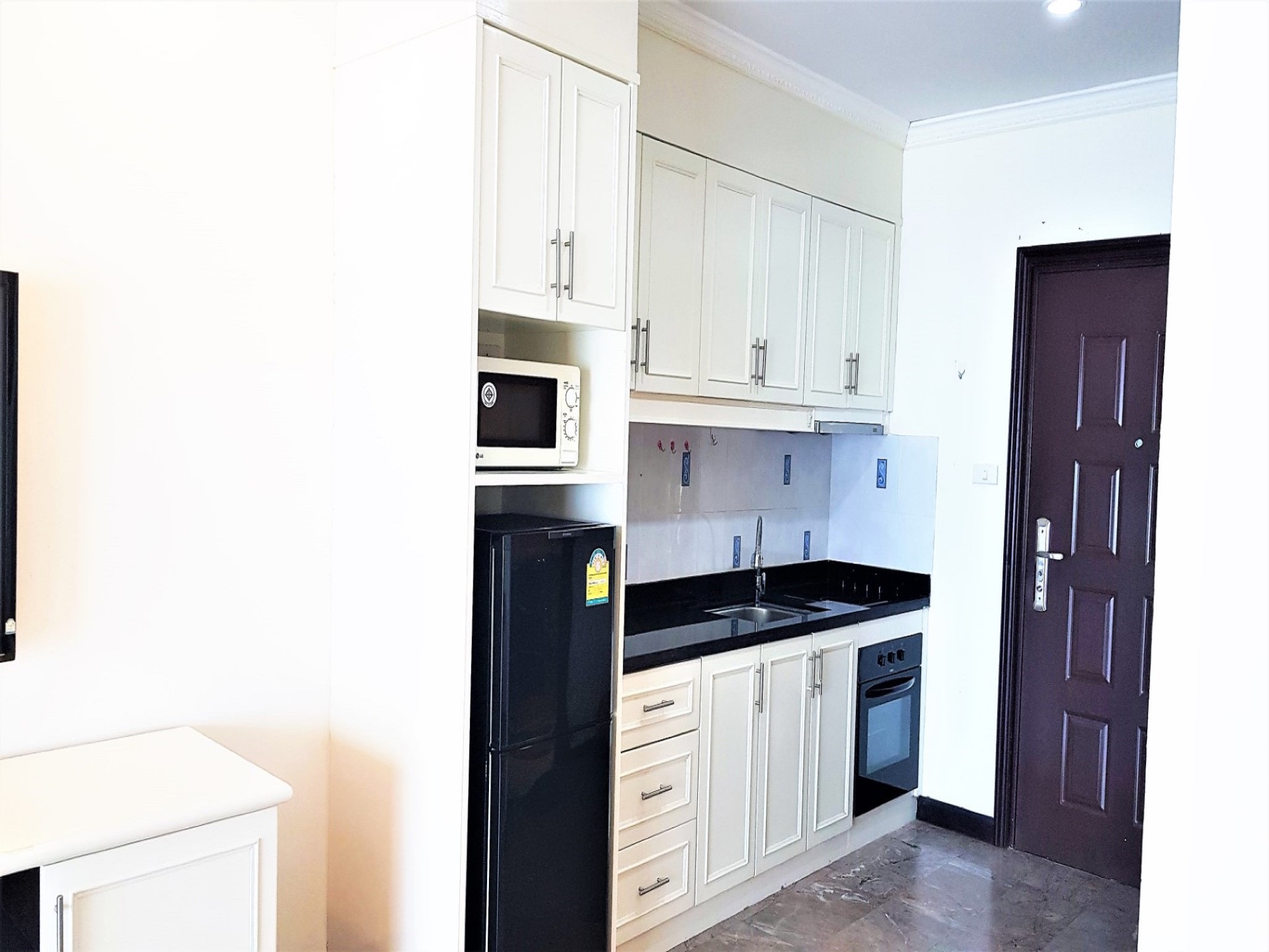 View Talay 8/F30 LARGE LUXURY STUDIO · 1 BATH · 48 SQ M · 1 BALCONY · FANTASTIC SEA VIEW 10