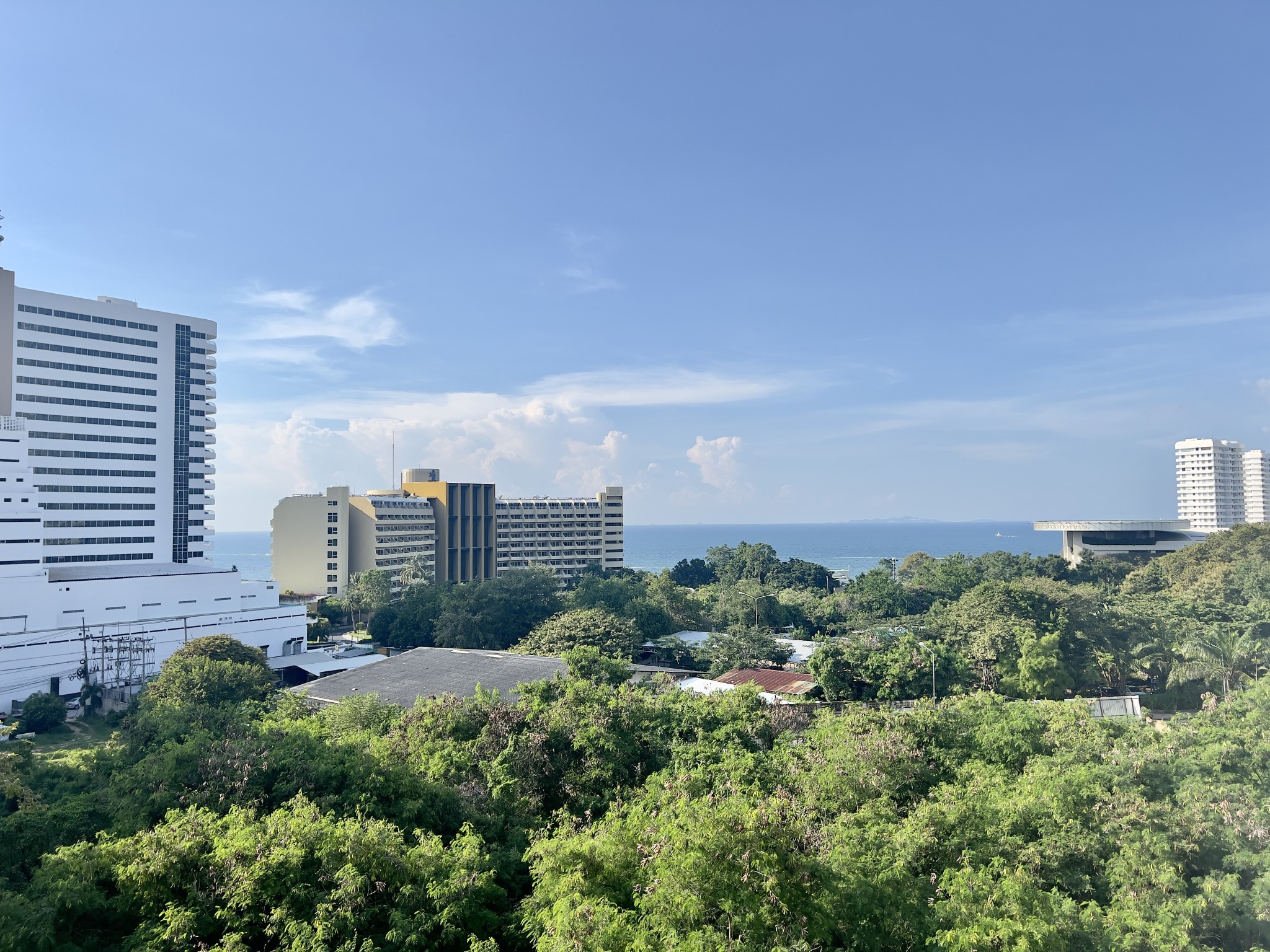 Peak Condo/F5 1 BED · 2 BATH · 105 SQ M · 1 BALCONY · CORNER CONDO · SEA VIEW 11