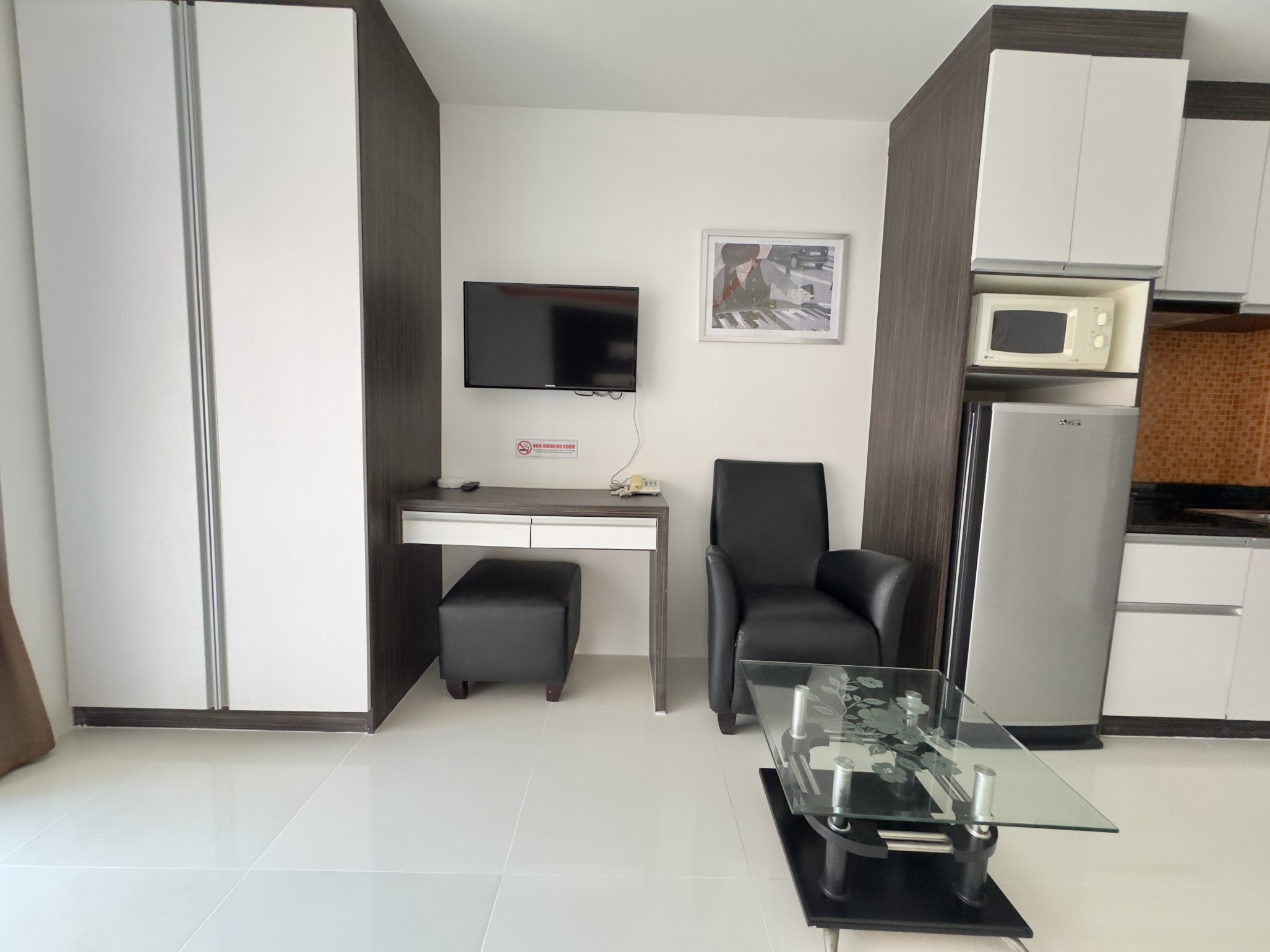 New Nordic VIP 4/F2 STUDIO · 1 BATH · 33 SQ M · 1 BALCONY · POOL VIEW 3
