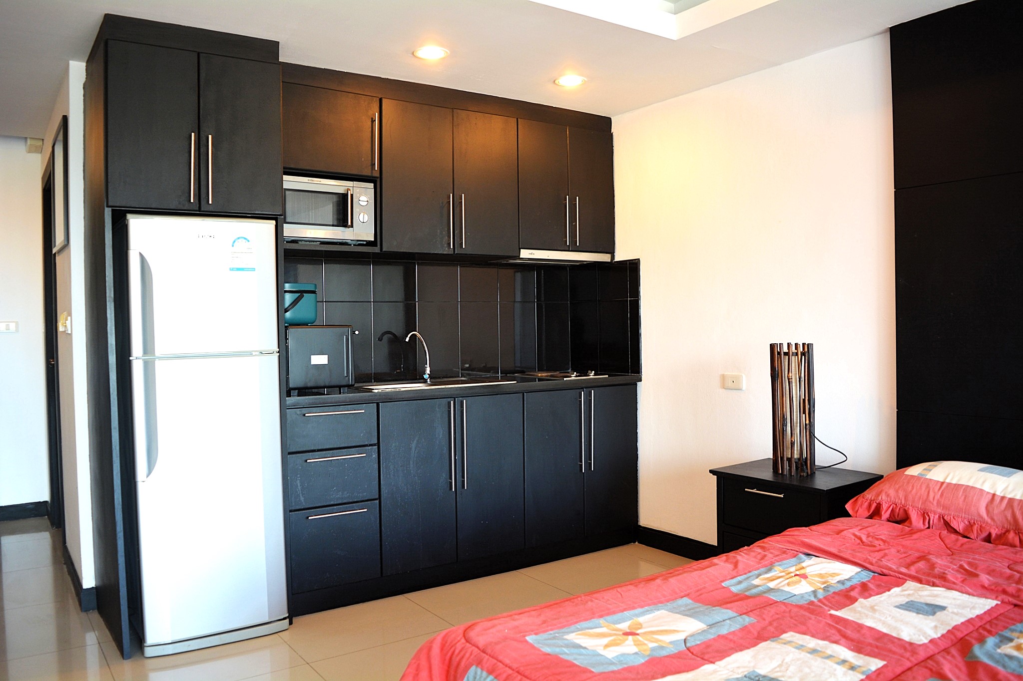 TW Platinum Suites/F6 LARGE STUDIO · 1 BATH · 49 SQ M · 1 BALCONY 4