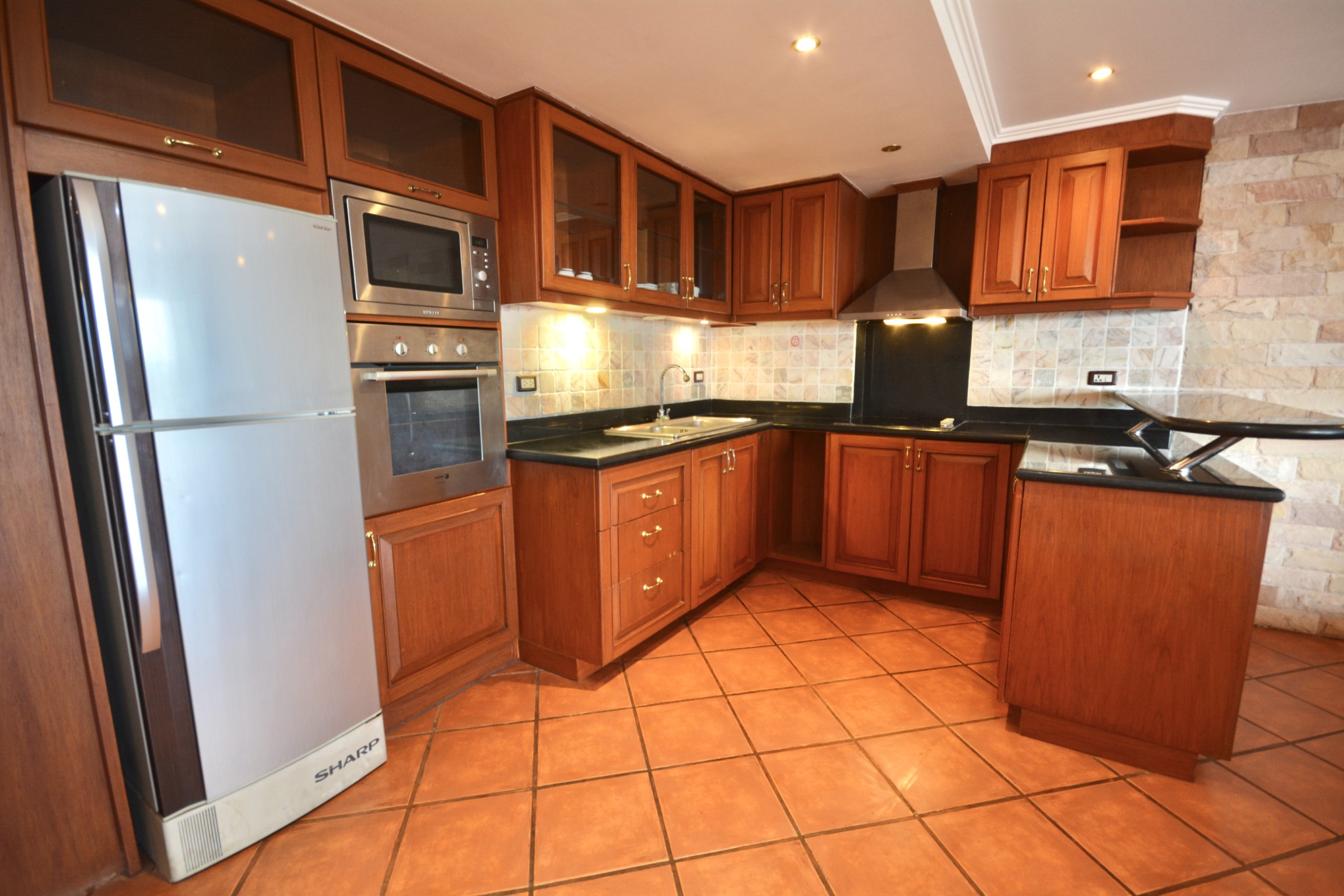Angket/F7 1 BED · 2 BATH · 108 SQ M · 1 BALCONY · POOL VIEW 6