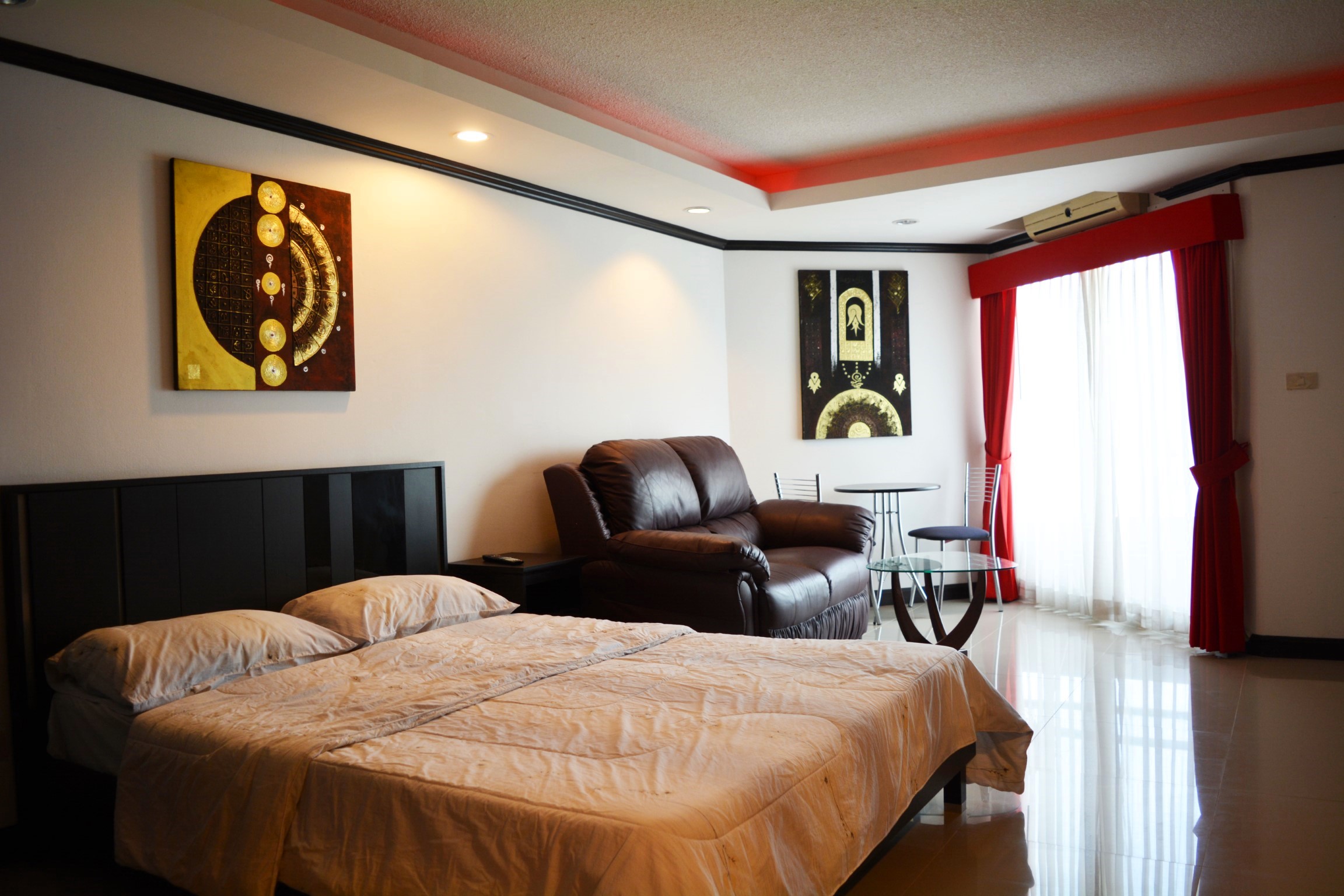 Angket/F14 STUDIO · 1 BATH · 37 SQ M · 1 BALCONY 10