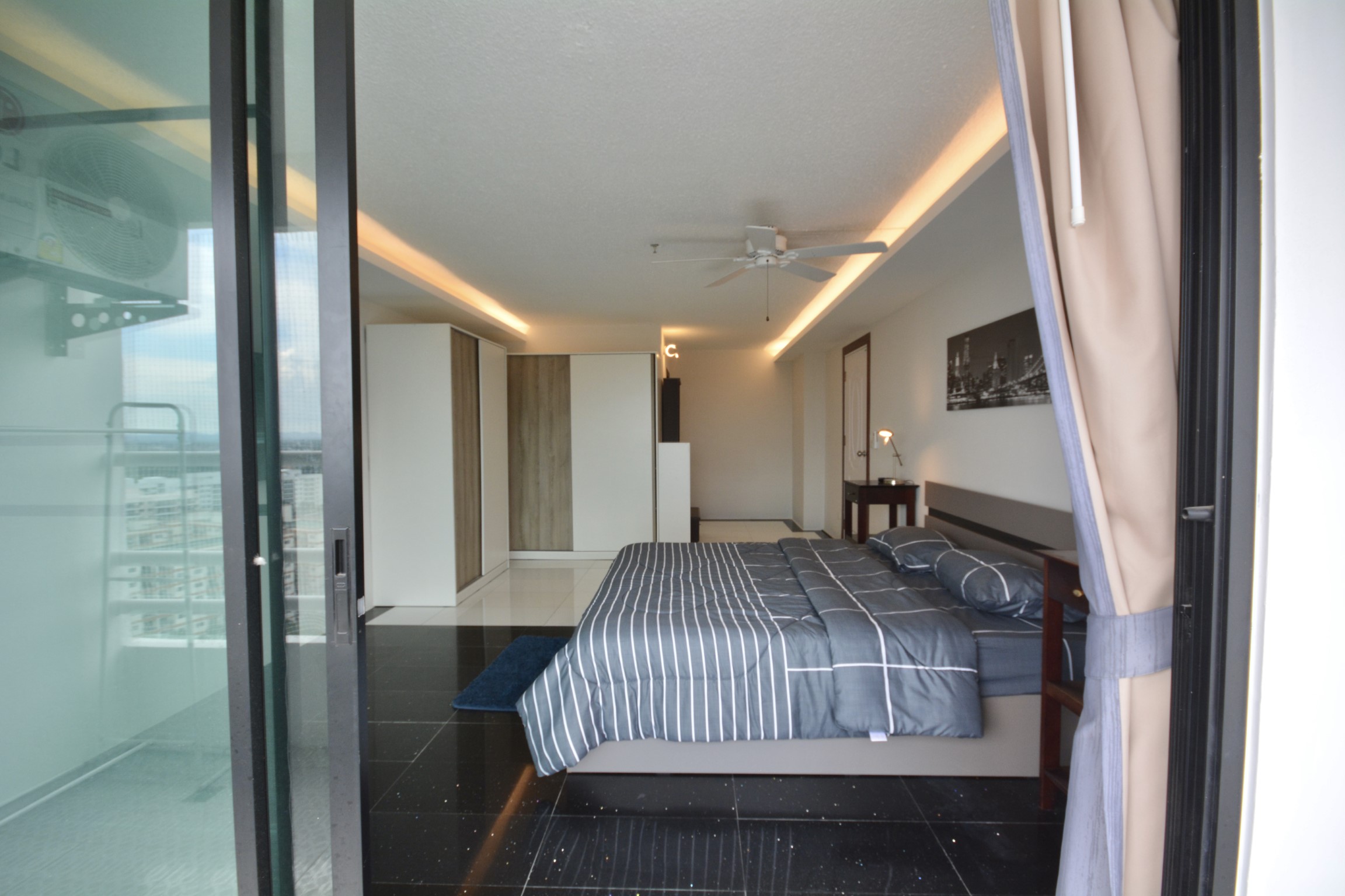 Angket/F17 1 BED · 2 BATH · 108 SQ M · 1 BALCONY · SEA & CITY VIEWS 22
