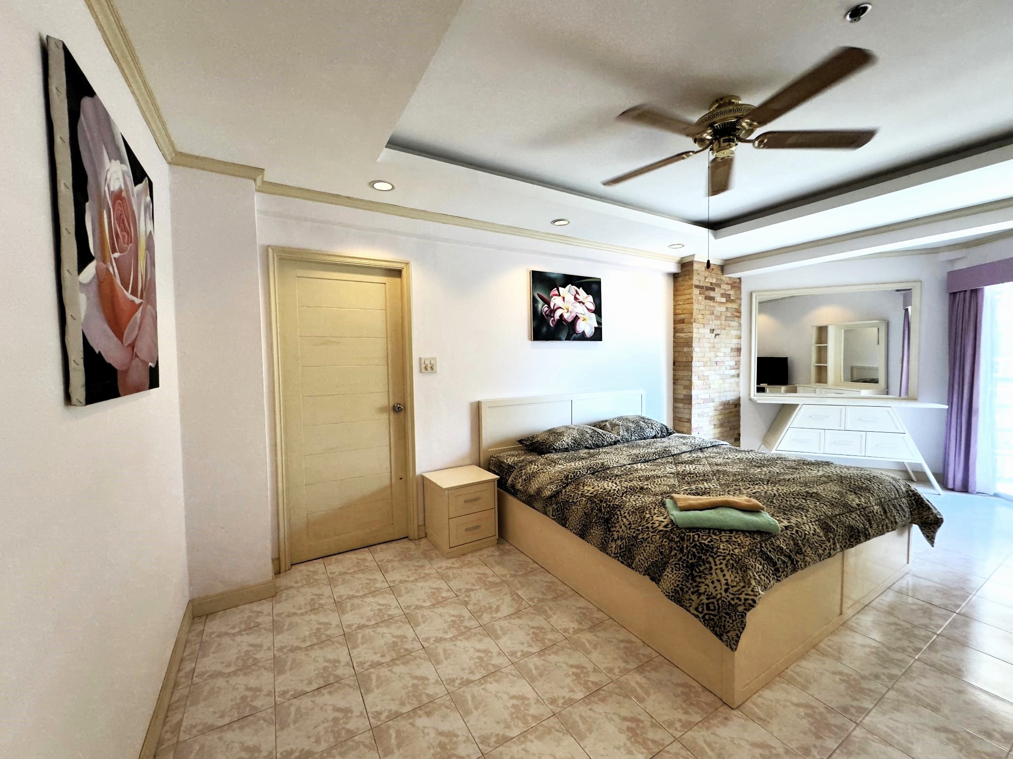 Jomtien Beach Condominium/A3/F4 1 BED · 2 BATH · 60 SQ M · 2 BALCONIES 20