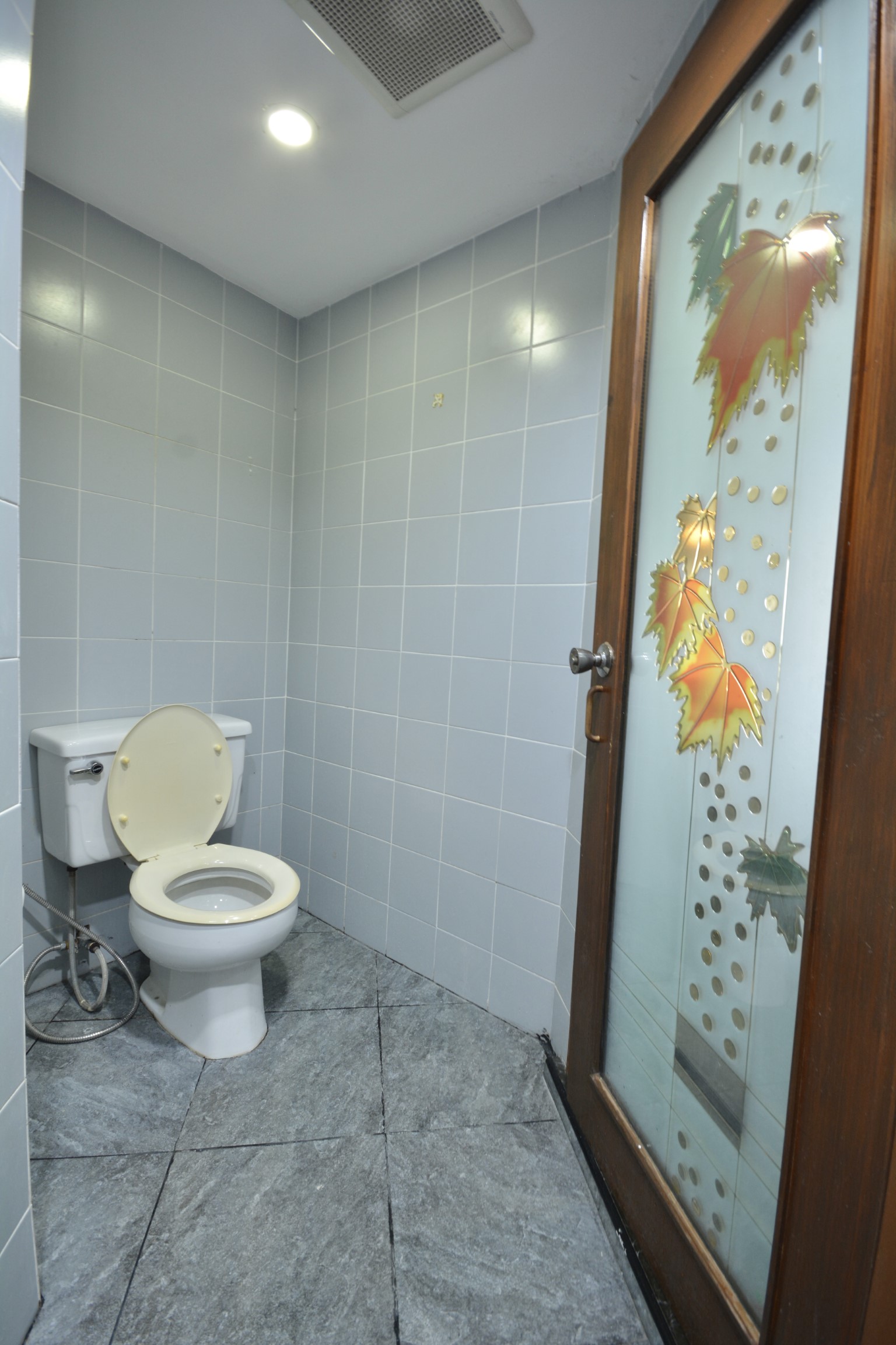 Angket/F10 2 BED · 1 BATH · 73 SQ M · 1 BALCONY · POOL VIEW 10