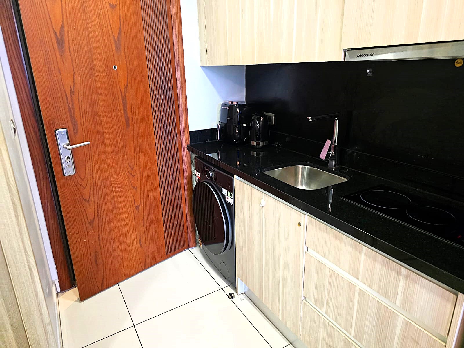 Laguna Beach Resort 1/F7 STUDIO · 1 BATH · 25 SQ M · 1 BALCONY 2