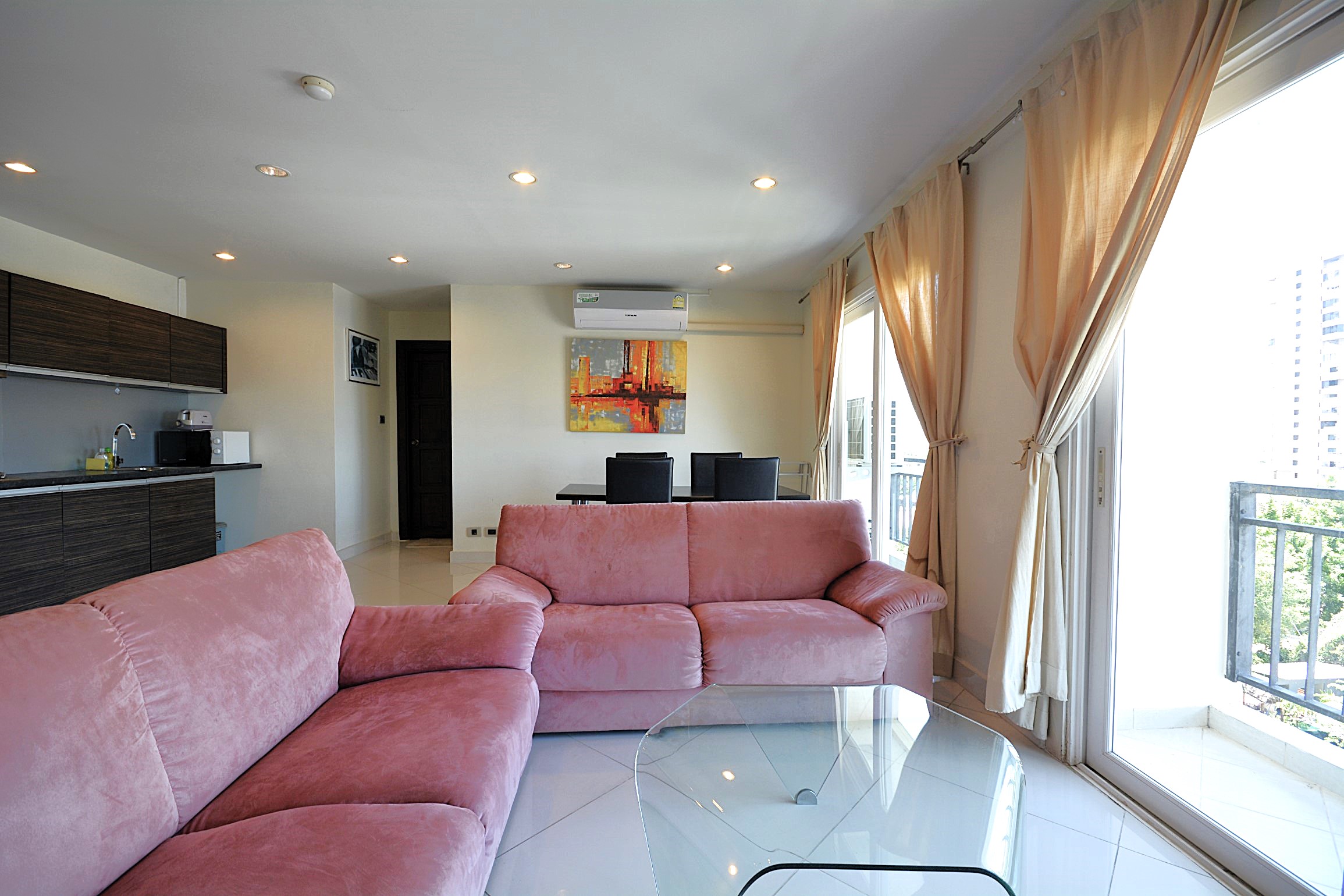 Park Lane/F6 2 BED · 2 BATH · 74 SQ M · 2 BALCONIES 8