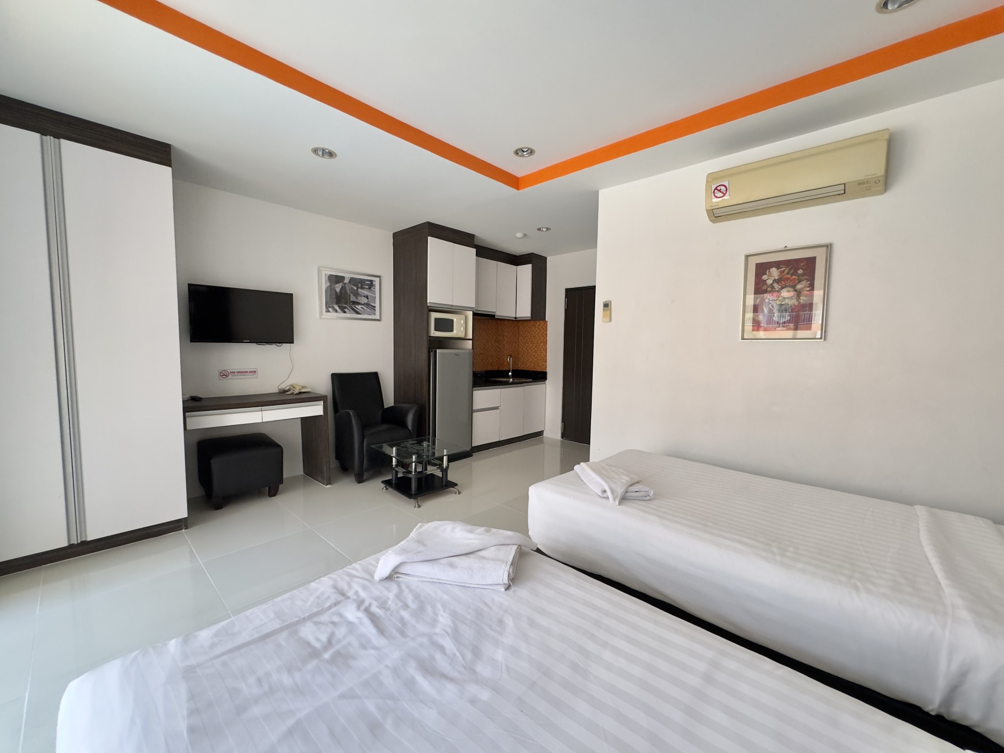 New Nordic VIP 4/F2 STUDIO · 1 BATH · 33 SQ M · 1 BALCONY · POOL VIEW 8