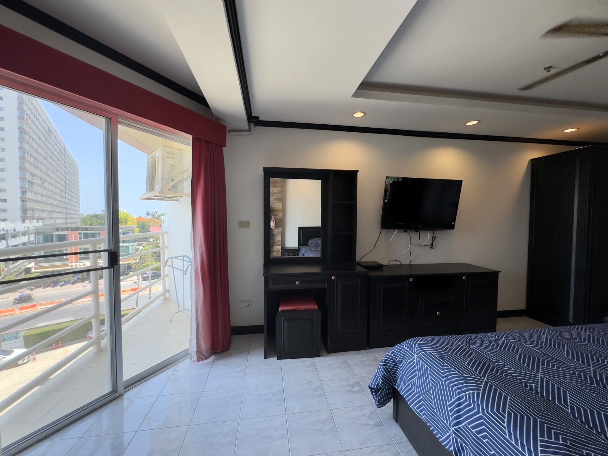 Jomtien Beach Condominium/A1/F4 1 BED · 2 BATH · 60 SQ M · 2 BALCONIES · POOL VIEW 17