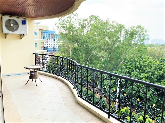 The Residence/F5 1 BED · 2 BATH · 81 SQ M · 1 BALCONY 33
