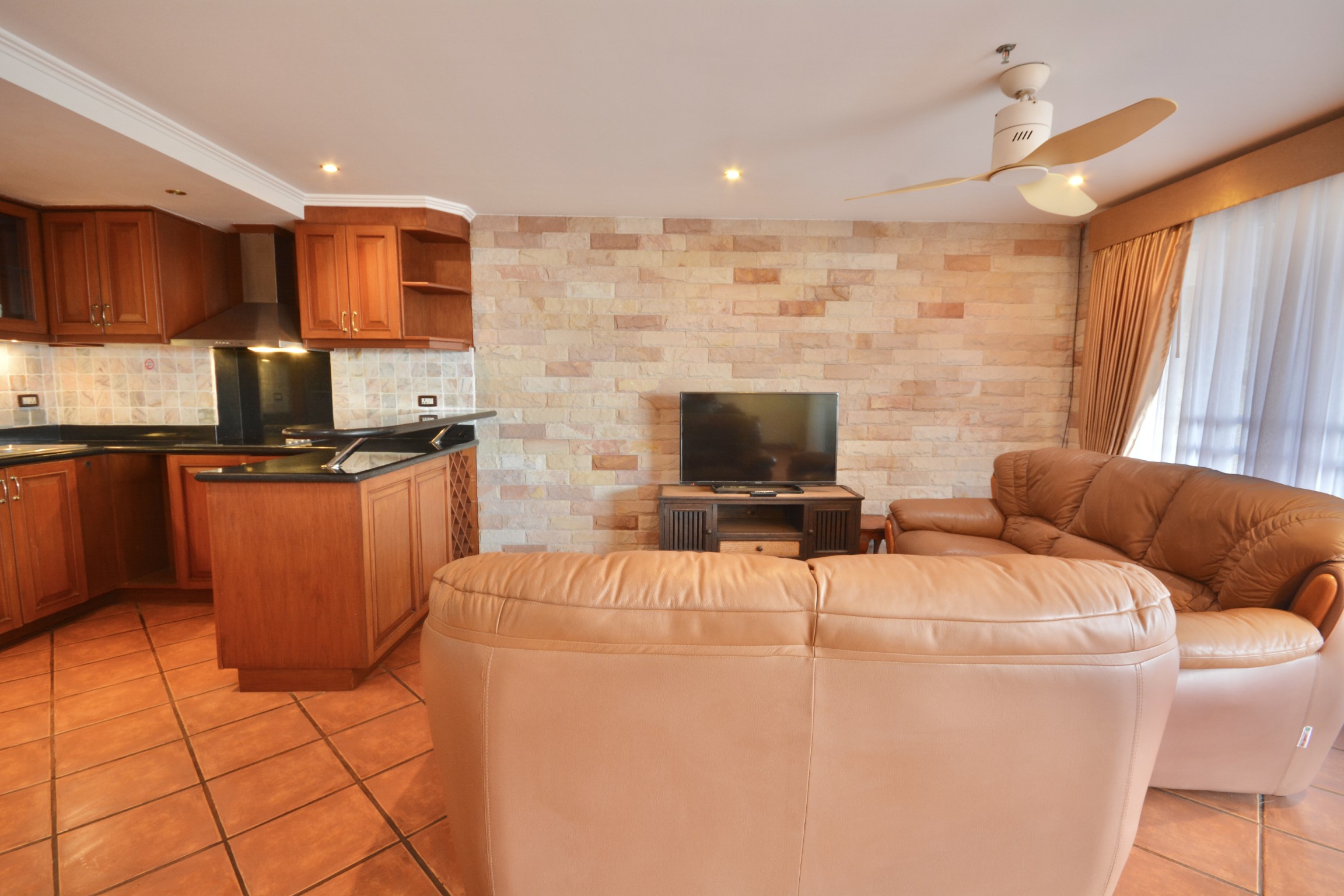 Angket/F7 1 BED · 2 BATH · 108 SQ M · 1 BALCONY · POOL VIEW 5