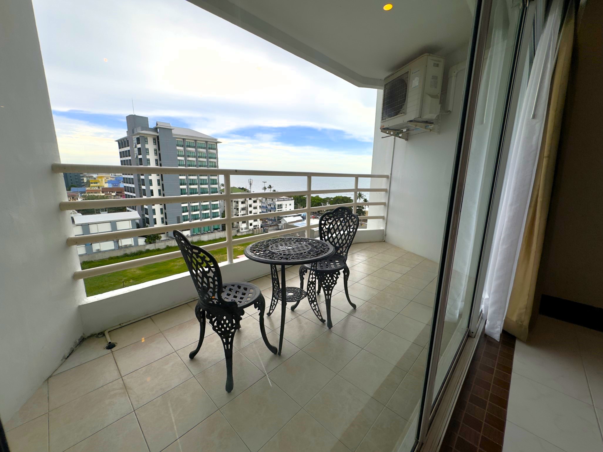 View Talay 8/F8 LARGE STUDIO · 1 BATH · 48 SQ M · 1 BALCONY · FANTASTIC SEA VIEW 16