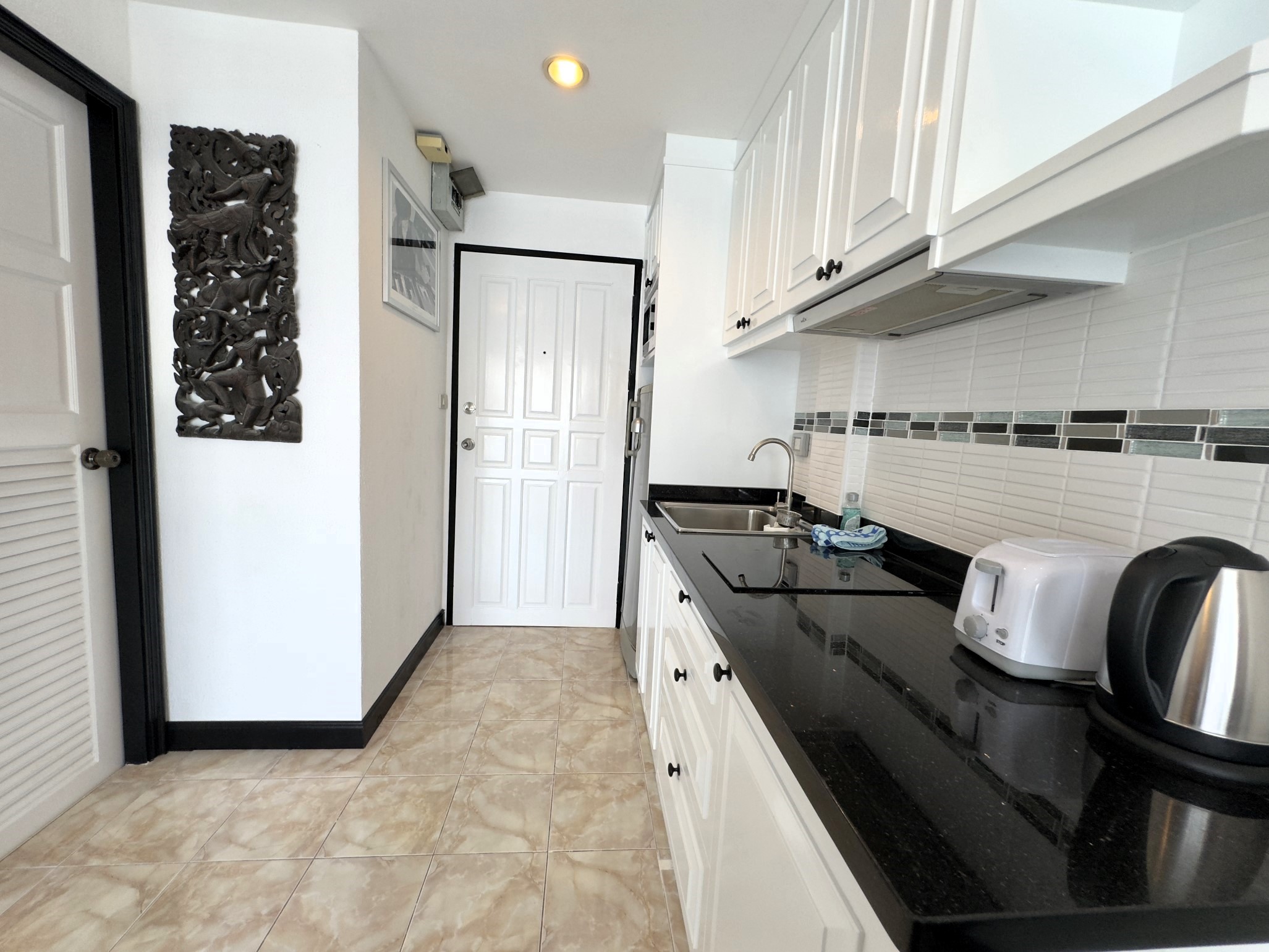 Majestic/F5 1 BED · 2 BATH · 57 SQ M · 1 BALCONY · POOL & GARDEN VIEW 2