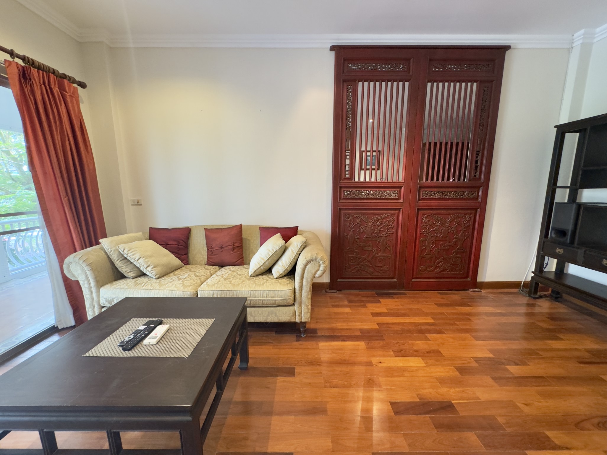 Baan Suan Lalana/SB/F2 2 BED · 1 BATH · CORNER CONDO · 100 SQ M · 2 BALCONIES 3