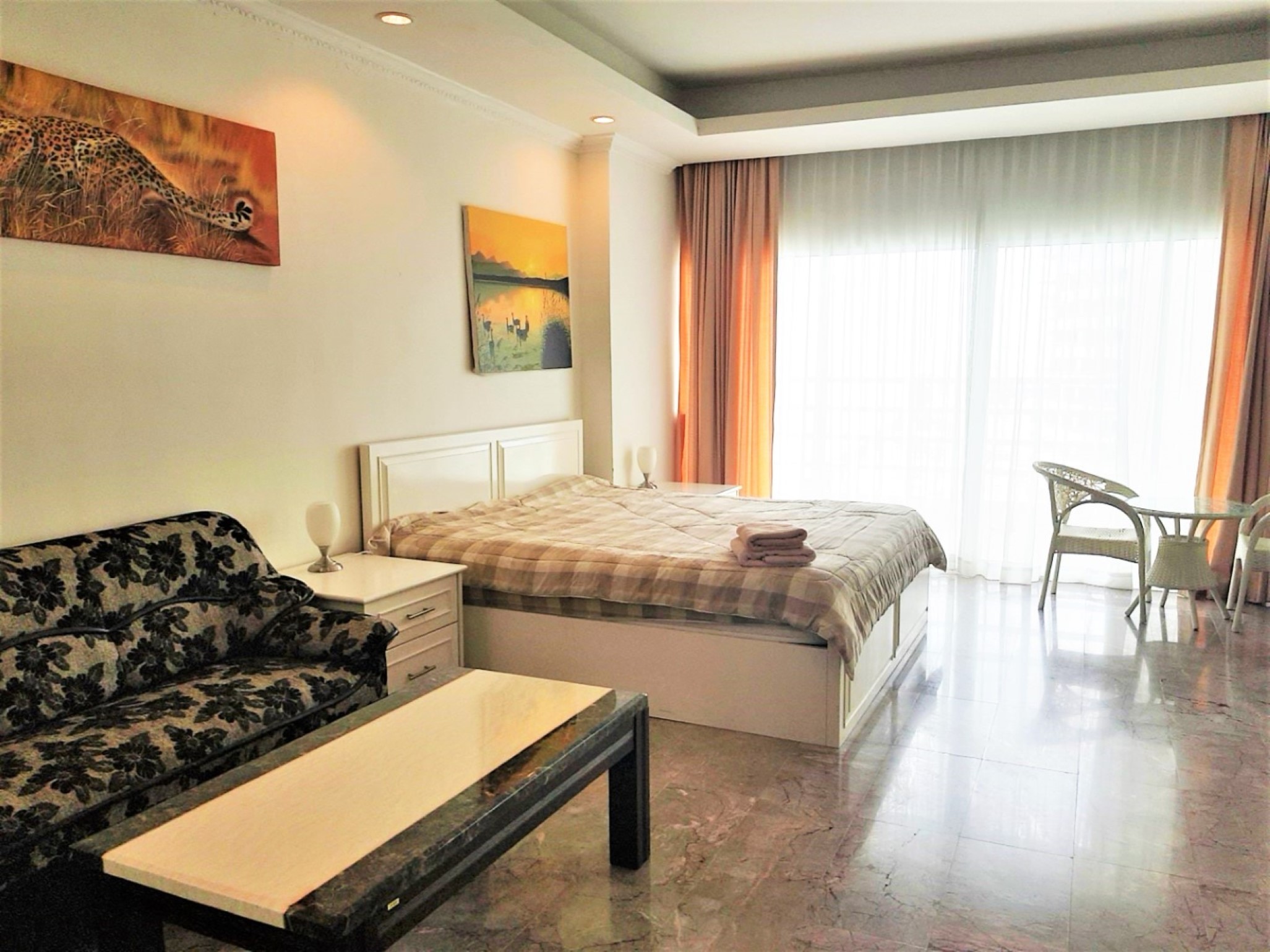 View Talay 8/F30 LARGE LUXURY STUDIO · 1 BATH · 48 SQ M · 1 BALCONY · FANTASTIC SEA VIEW