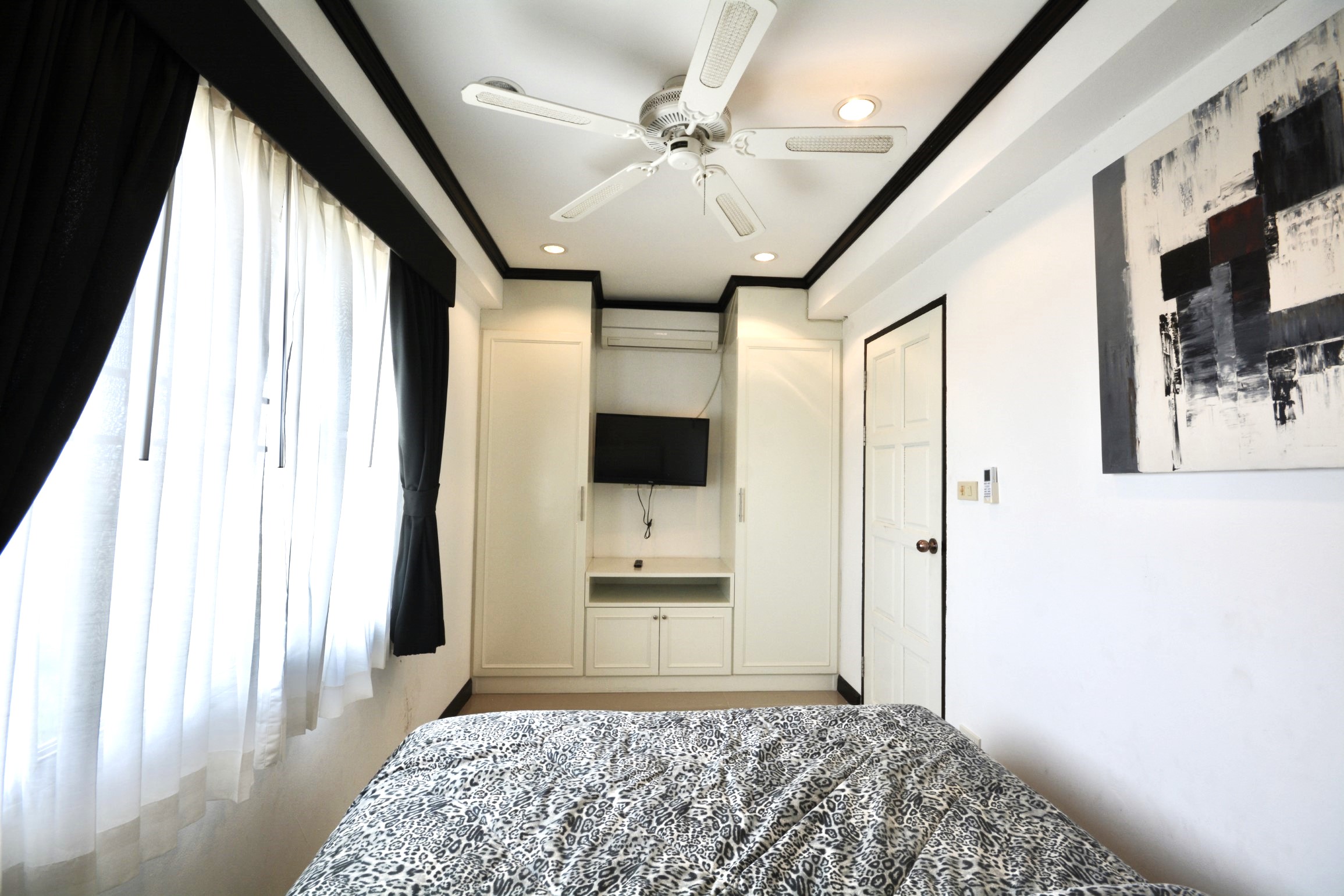 Jomtien Beach Condominium/A3/F12 CORNER APARTMENT · 2 BED · 1 BATH · 75 SQ M · 3 BALCONIES 12