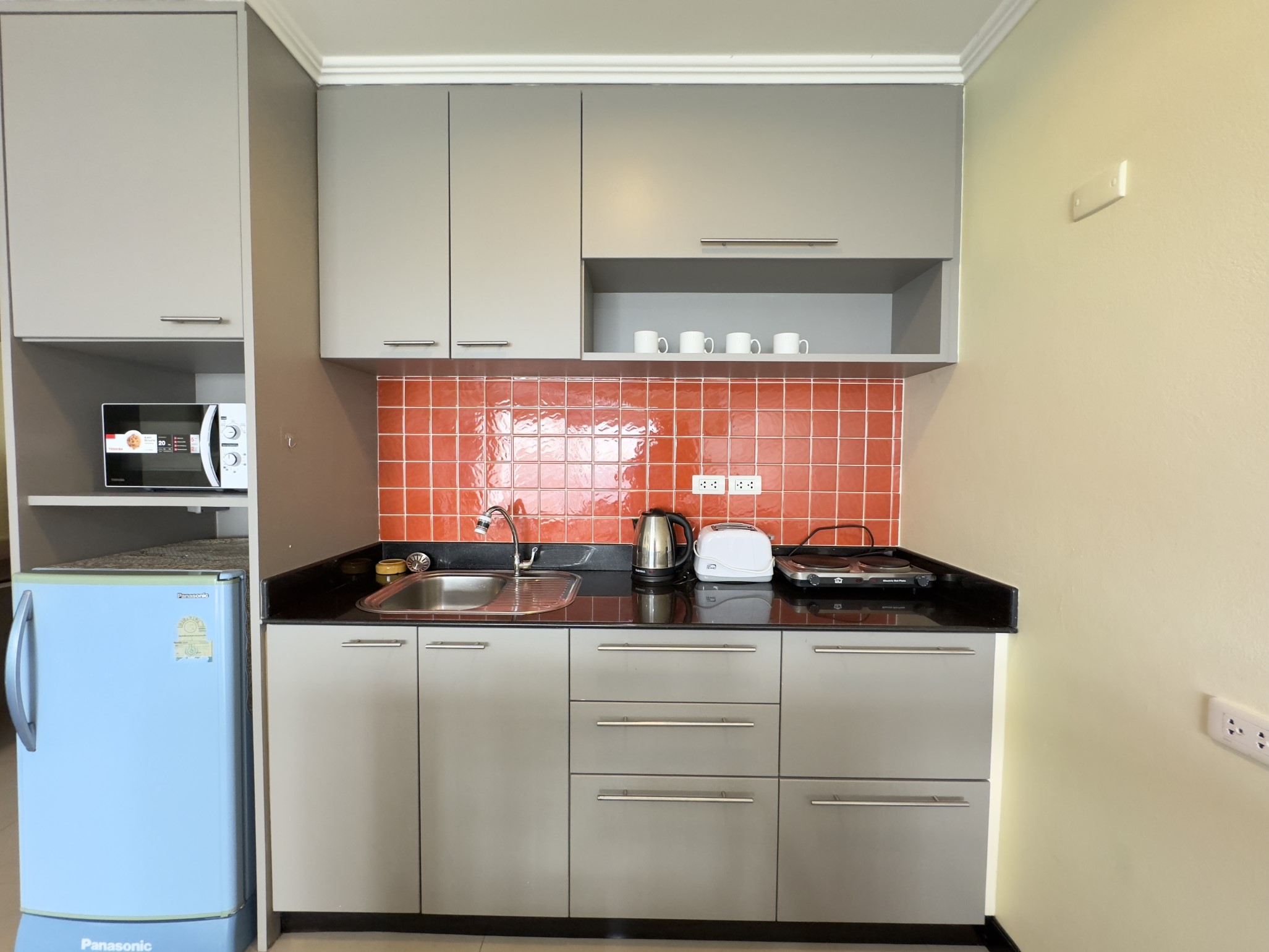 TW Platinum Suites/F3 STUDIO · 1 BATH · 50 SQ M · 1 BALCONY · POOL VIEW 5