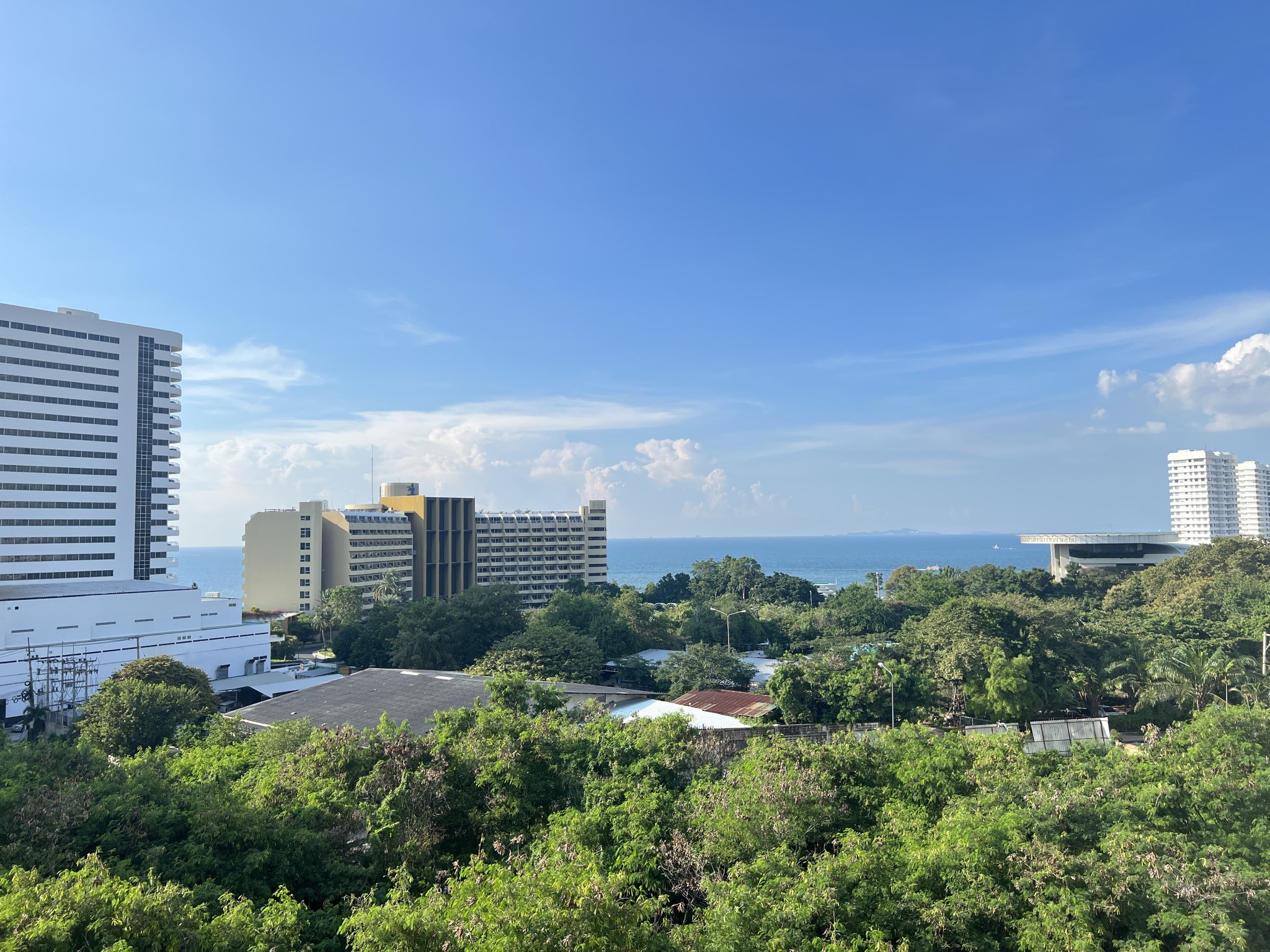 Peak Condo/F5 1 BED · 2 BATH · 105 SQ M · 1 BALCONY · CORNER CONDO · SEA VIEW 35